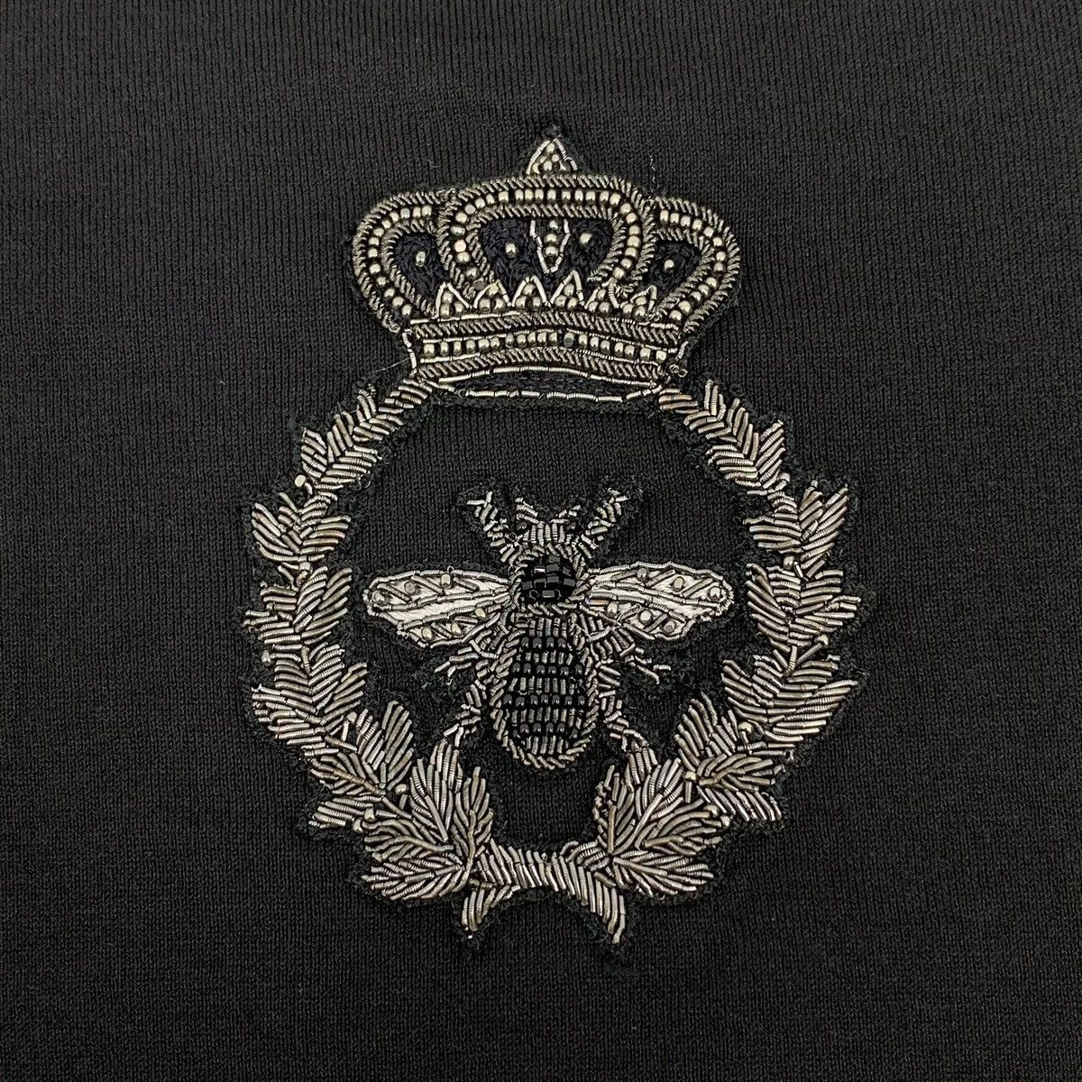 Dolce & Gabbana Dolce & Gabbana Bee Beaded Design Long Sleeve T-shirt K26WX Size US L / EU 52-54 / 3 - 5 Thumbnail
