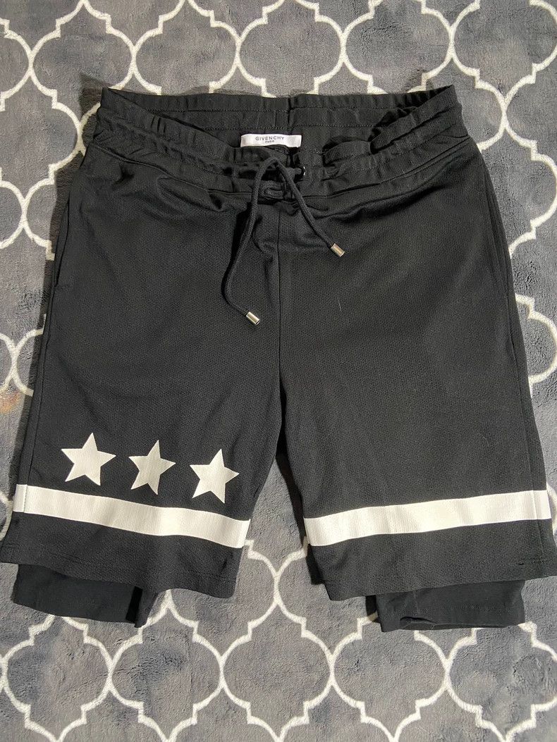 Givenchy Givenchy SizeM Casual Shorts, Mesh Breathable Fabric Size US 31 - 1 Thumbnail