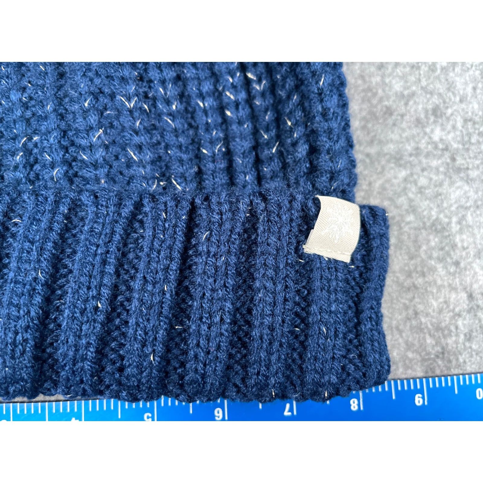 Vintage Unbranded Beanie Hat Women One Size Blue Cable Knit Toque Faux Fur Pom Acrylic Ski NEW Size ONE SIZE - 2 Thumbnail