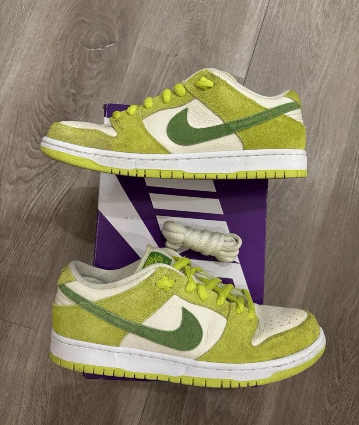 Nike Nike Dunk Pro SB Low Fruity Pack - Green Apple Size US 9 / EU 42 - 1 Thumbnail