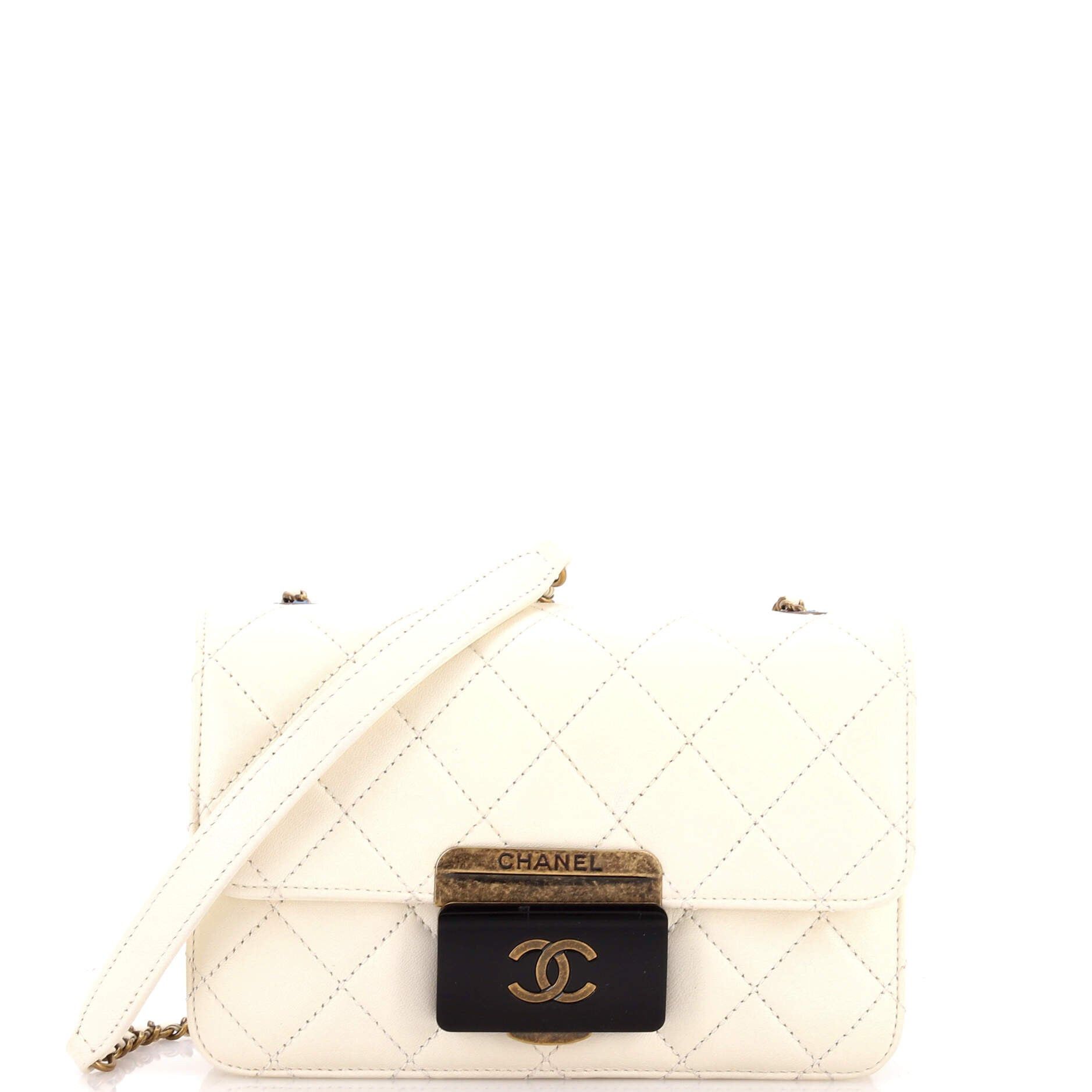 Chanel Beauty Lock Flap Bag Size ONE SIZE - 1 Thumbnail