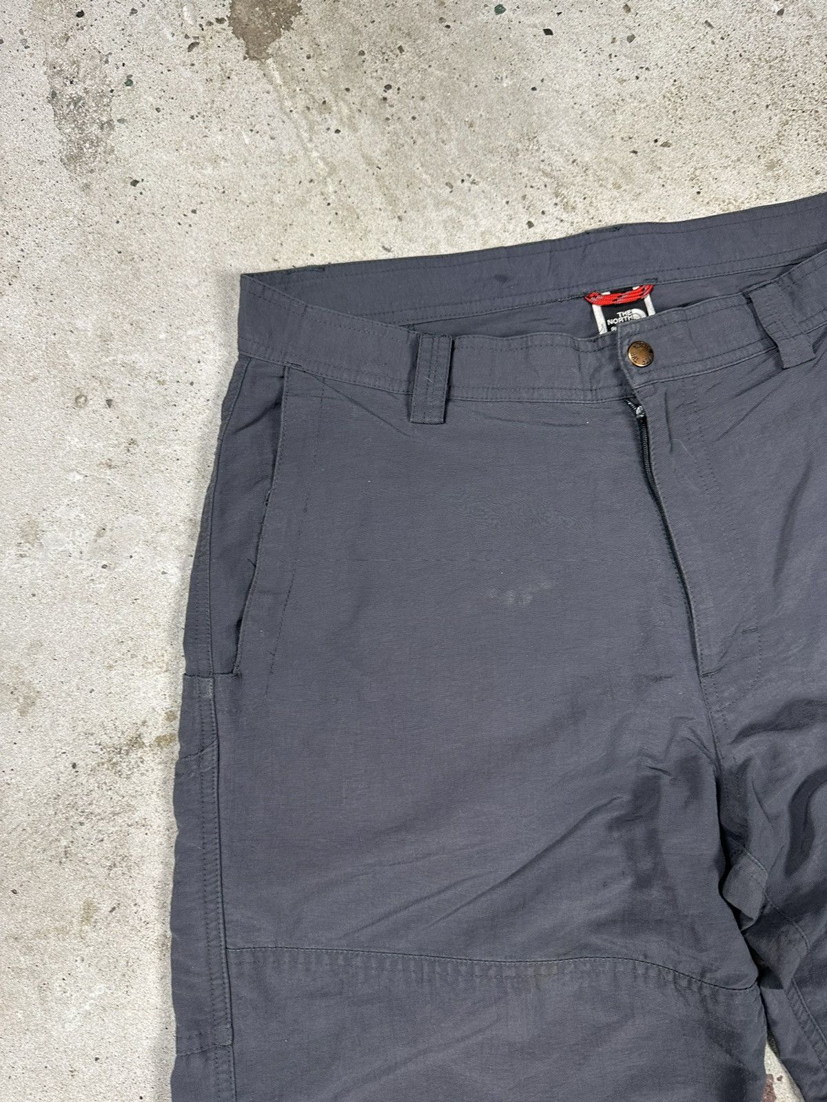 The North Face Vintage Y2K The North Face Grey Cargo Carpenter Pants Size US 34 / EU 50 - 7 Thumbnail