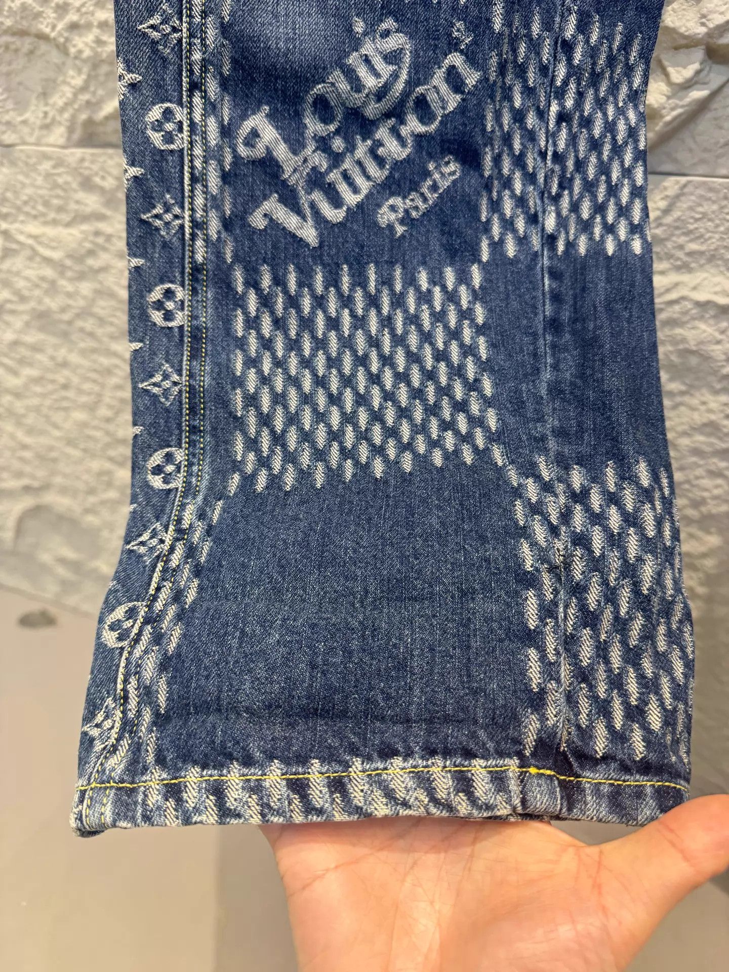 Louis Vuitton LV x Nigo Giant Damier Waves Monogram Jeans Men Blue 32 Size US 32 / EU 48 - 4 Thumbnail