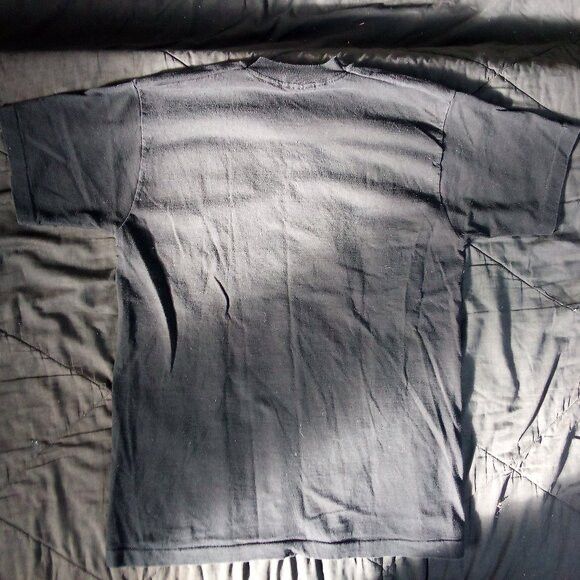 Vintage Vintage 90s Black Velvet Canadian Whiskey T-Shirt Size US XL / EU 56 / 4 - 5 Thumbnail