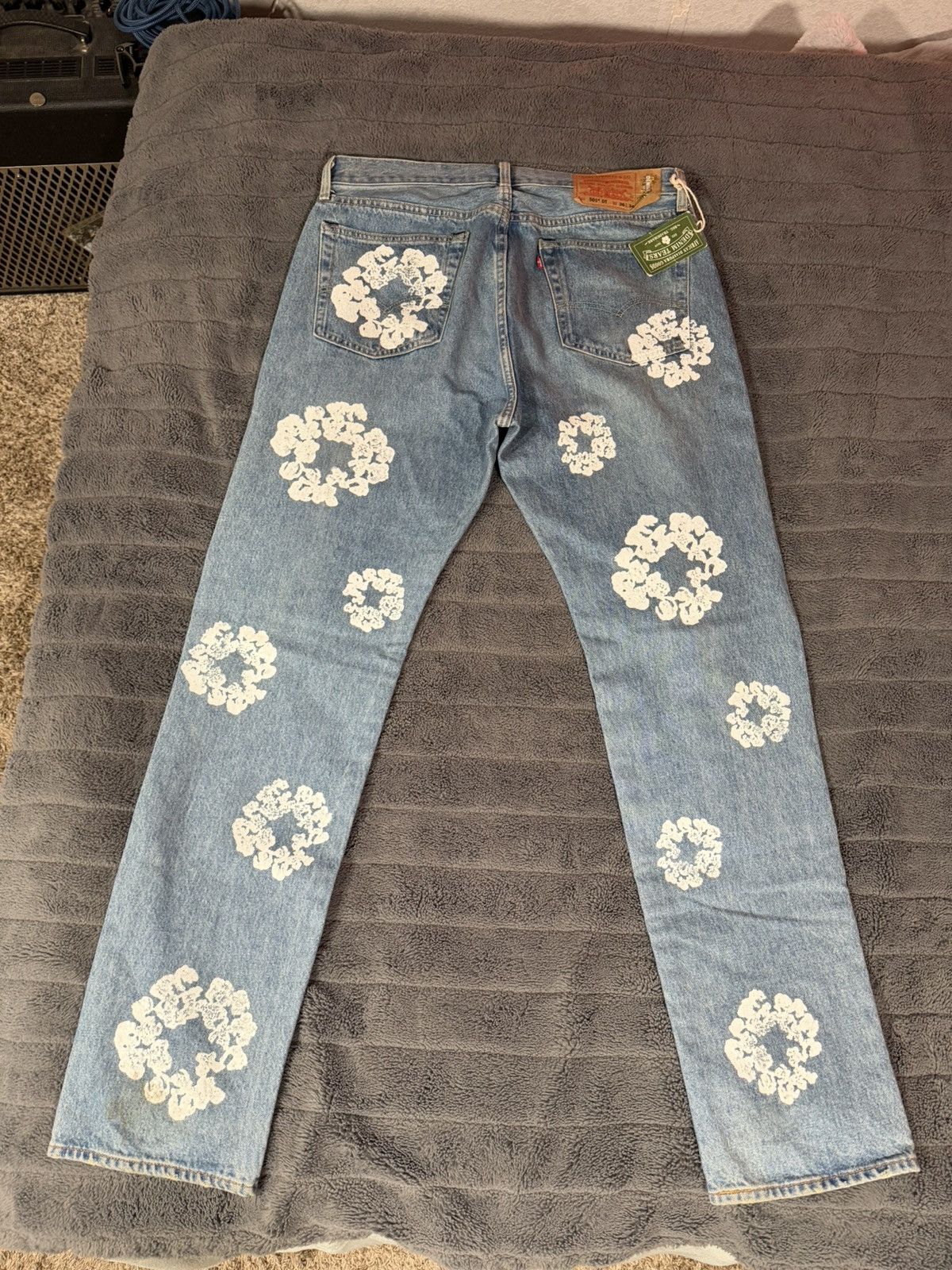 DENIM TEARS Denim Tears light wash jeans Size US 36 / EU 52 - 1 Thumbnail