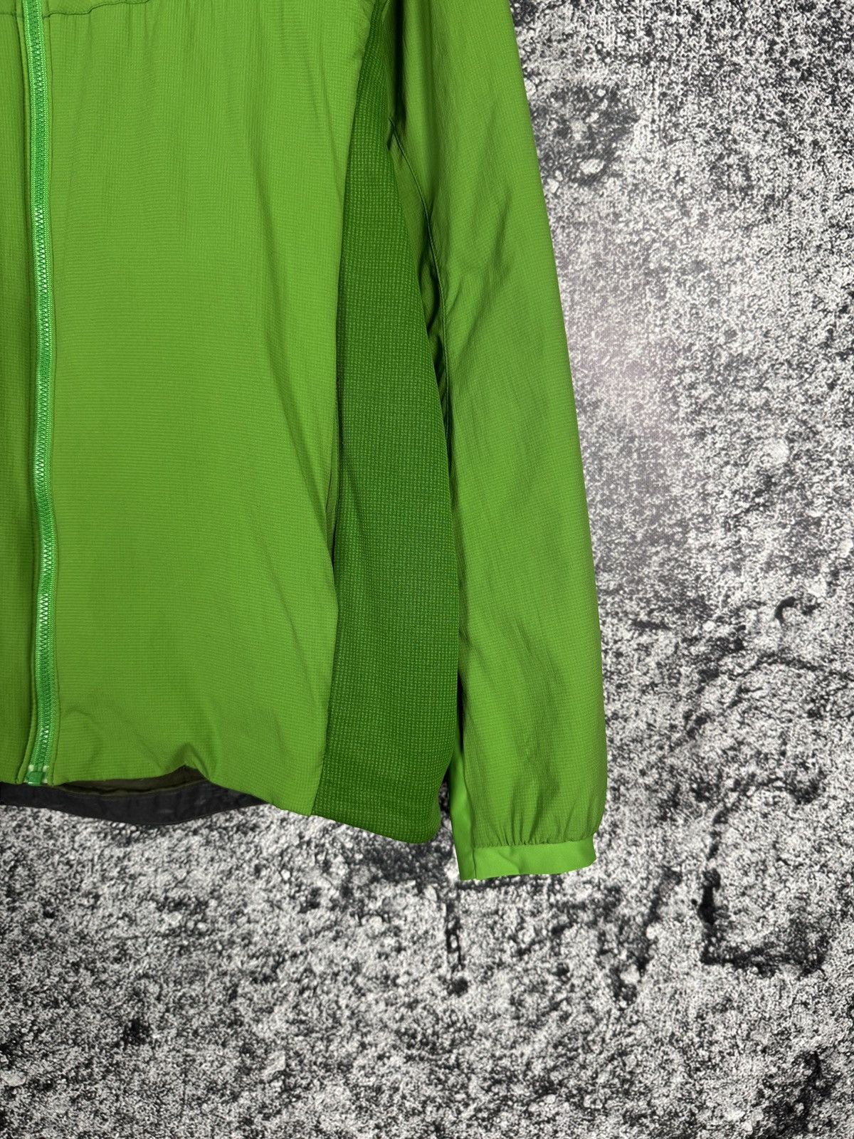 Arc'teryx Men’s Arcteryx Atom LT Hoody Jacket Outdoor Trekking Size S Size US S / EU 44-46 / 1 - 5 Thumbnail