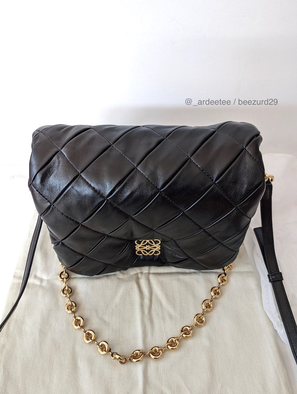 Loewe *NEW* GOYA LEATHER PUFFER PLEATED BAG BLACK $4,700 Size ONE SIZE - 11 Thumbnail