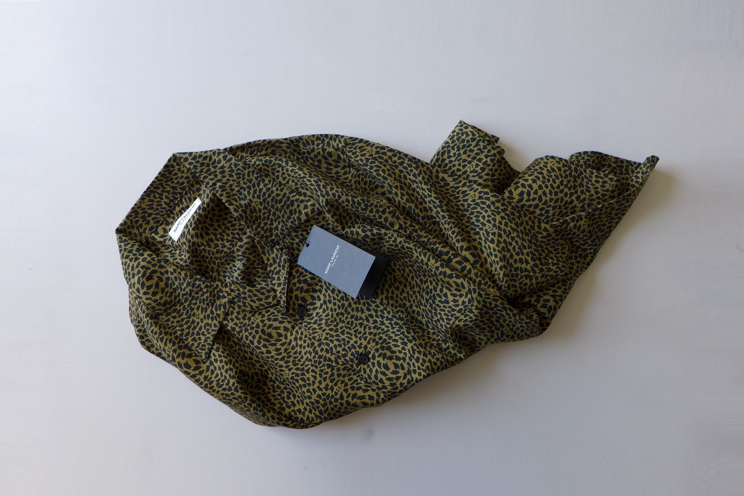 Saint Laurent Paris Saint Laurent Leopard Print Short-Sleeve Shirt Size US XXL / EU 58 / 5 - 8 Thumbnail