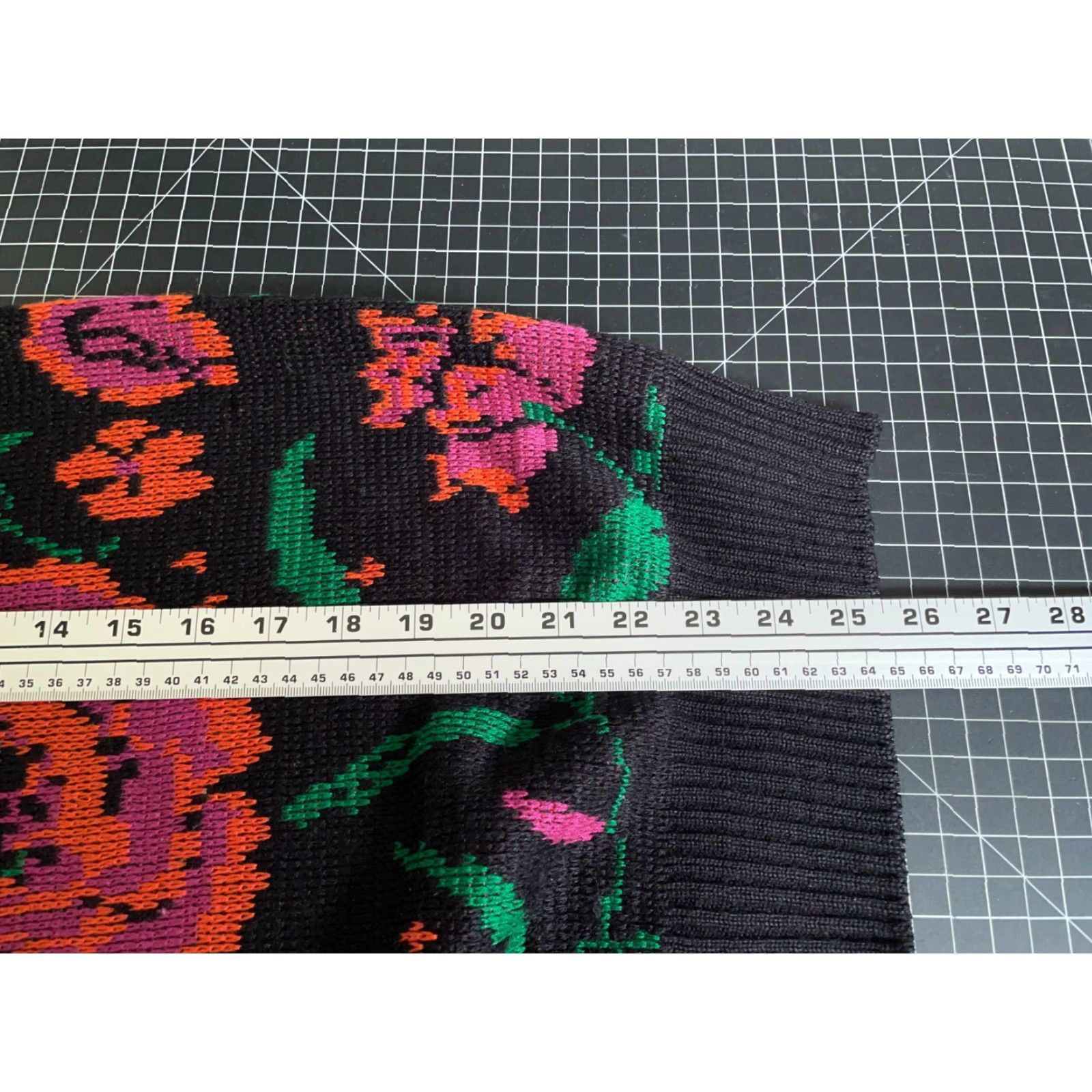 Pinko VINTAGE 90s Floral Knit Sweater Women’s Large Black Pink Birds Intarsia Pullover with Shoulder Pads Size L / US 10 / IT 46 - 6 Thumbnail