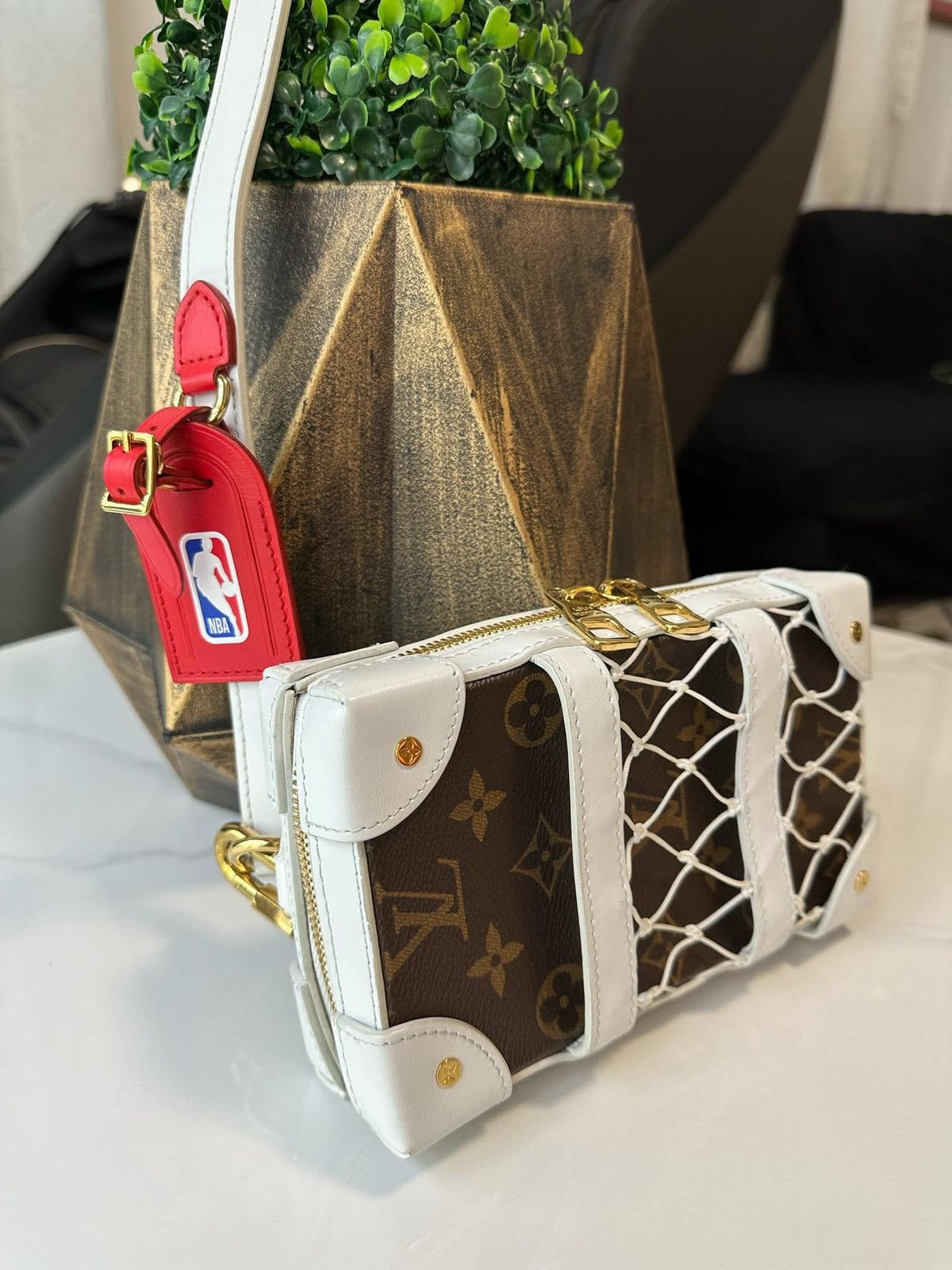 Louis Vuitton × NBA × Virgil Abloh Louis Vuitton NBA Trunk Size ONE SIZE - 2 Thumbnail