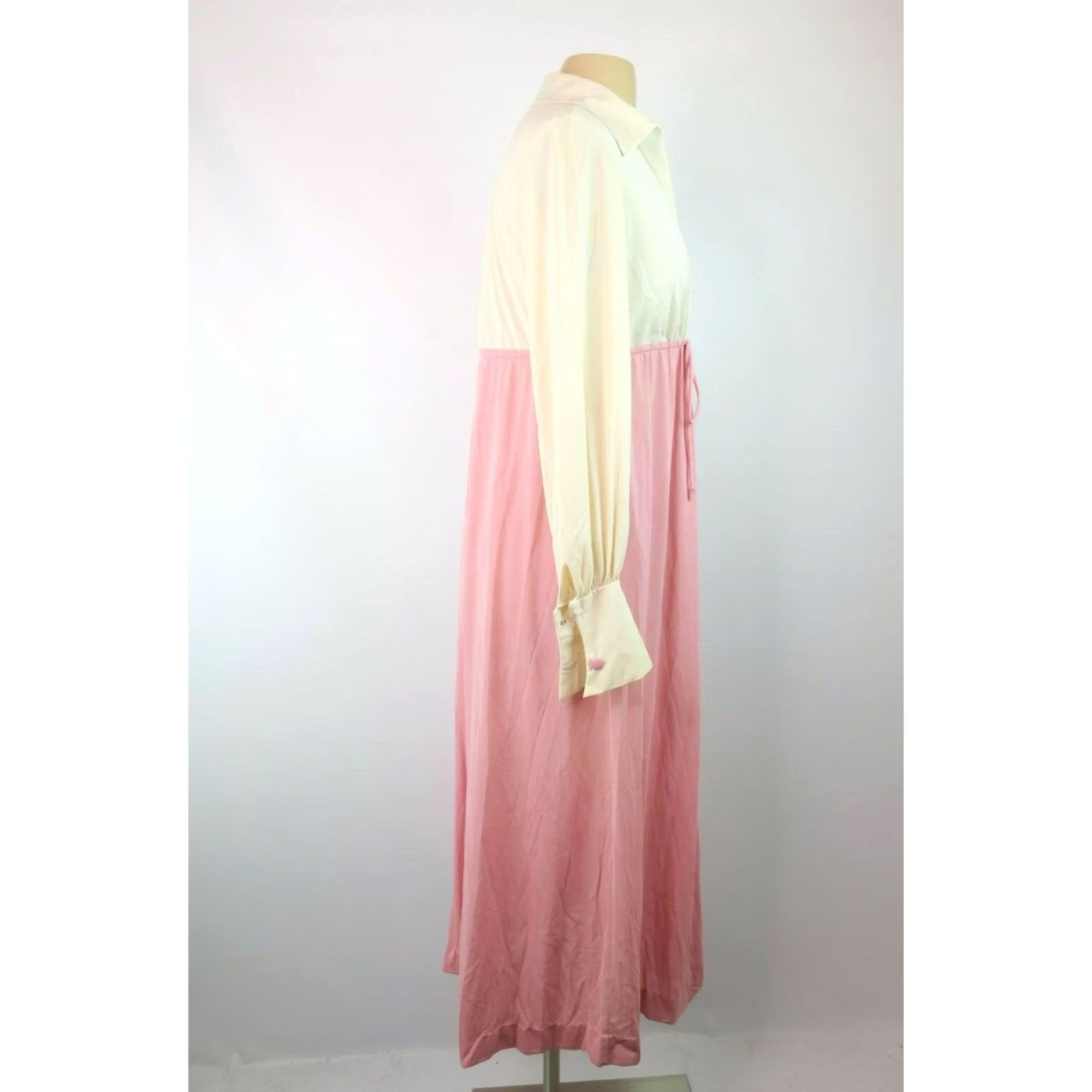 Vintage Vanity Fair Robe Mod Tie Waist Nylon VTG 60s Pink S Womens Pop GoGo Dress Robes Size S / US 4 / IT 40 - 7 Thumbnail