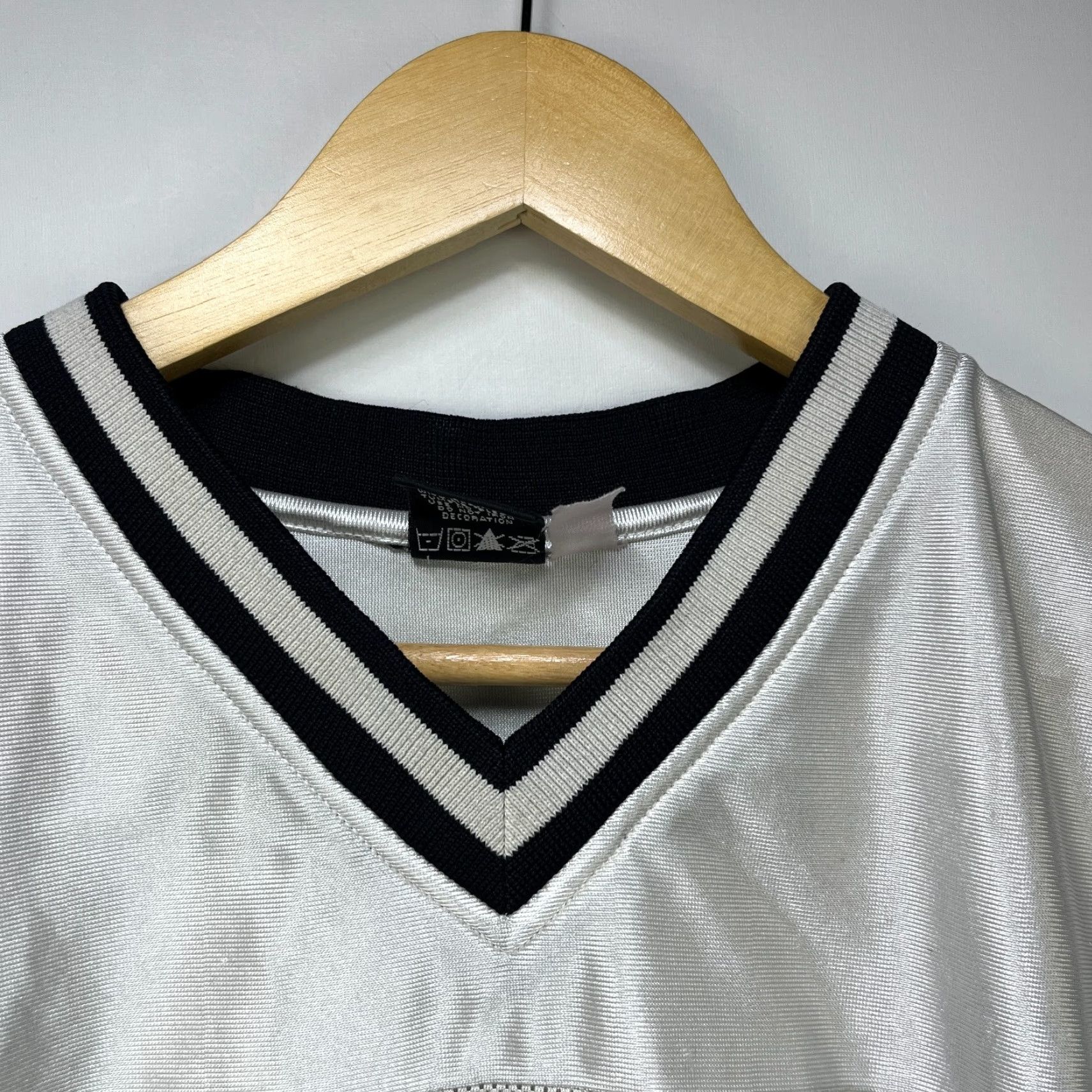 Sean John VINTAGE Sean John Y2K Jersey T-Shirt 2XL White Mens Baggy Hip Hop Size US XXL / EU 58 / 5 - 6 Thumbnail