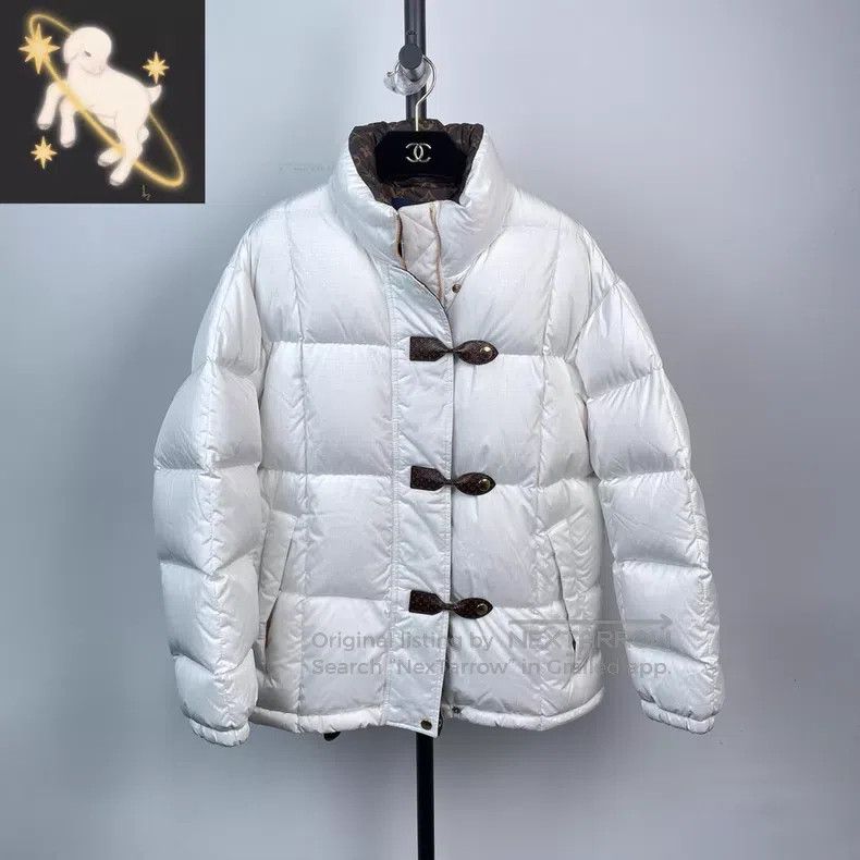 Louis Vuitton Louis Vuitton Capsule white down jacket with old flower in Size XXS / US 00 / IT 34 - 1 Thumbnail