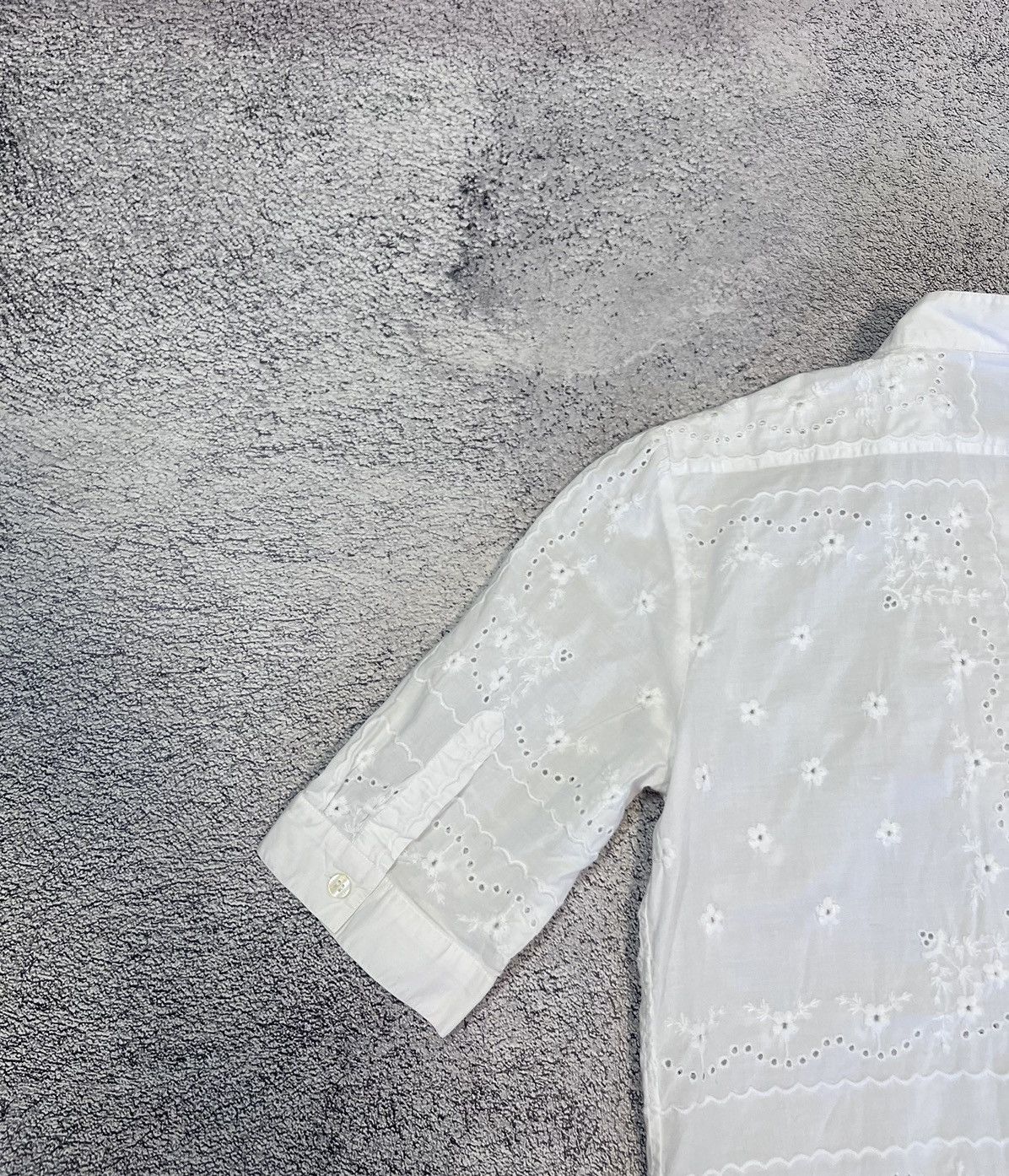 Dolce & Gabbana Dolce & Gabbana White Eyelet Embroidered Blouse Ruffle Front Size M / US 6-8 / IT 42-44 - 20 Thumbnail