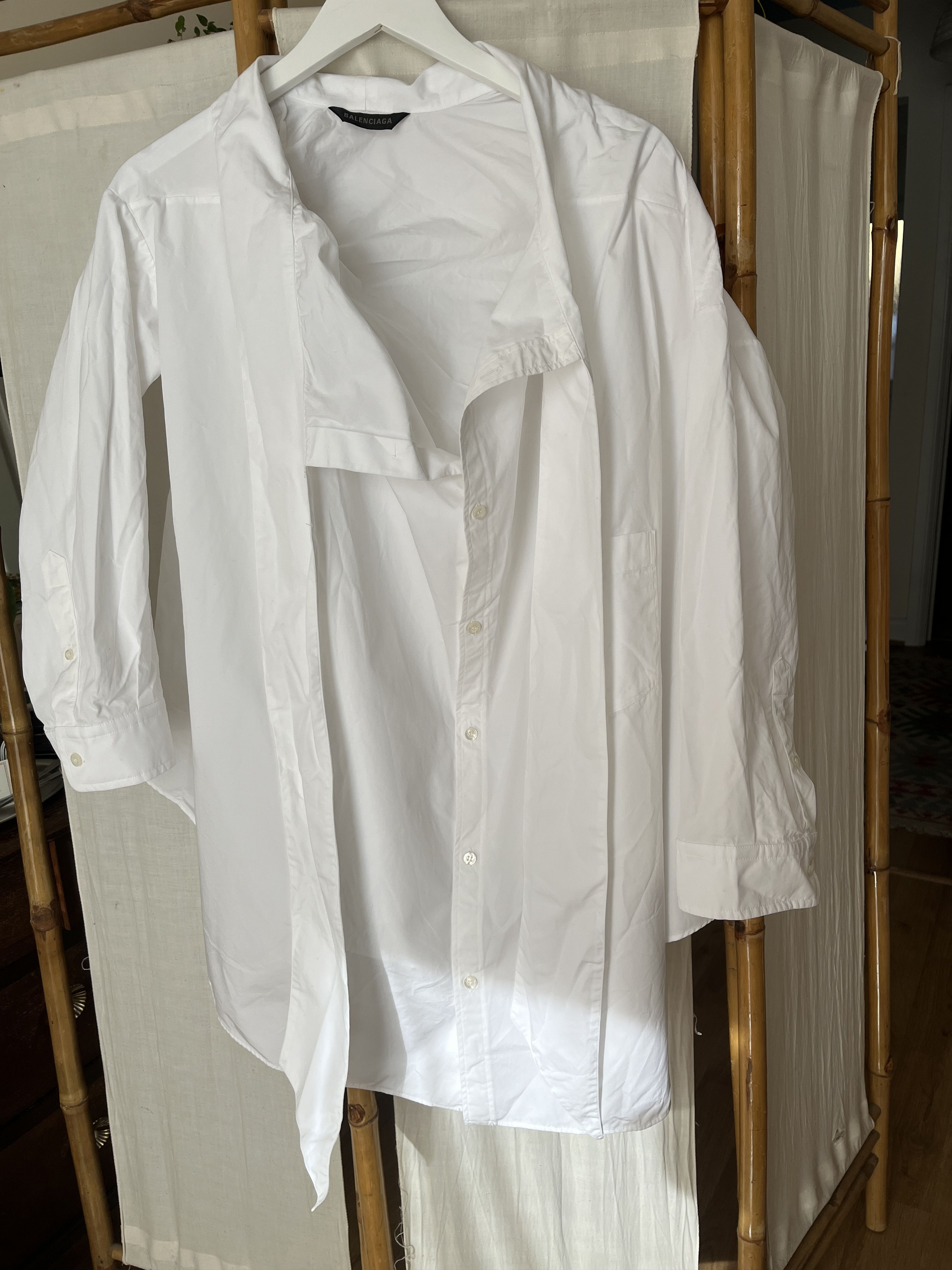 Balenciaga Balenciaga White Drape Collar Cotton Blouse. Small Size XS / US 0-2 / IT 36-38 - 1 Thumbnail