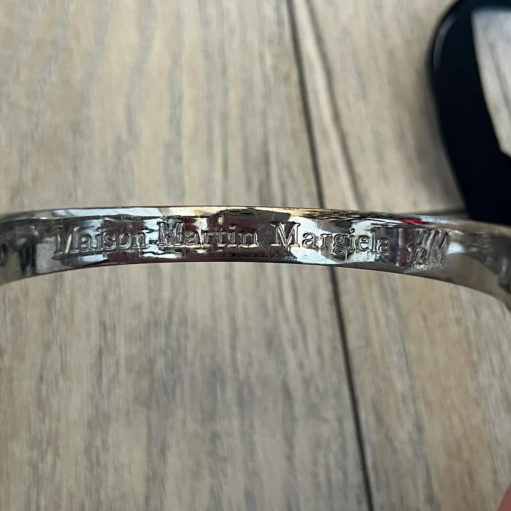 H&M × Maison Margiela Maison Margiela x H&M AW09 Enlarged Watch Frame Bracelet Size ONE SIZE - 9 Thumbnail