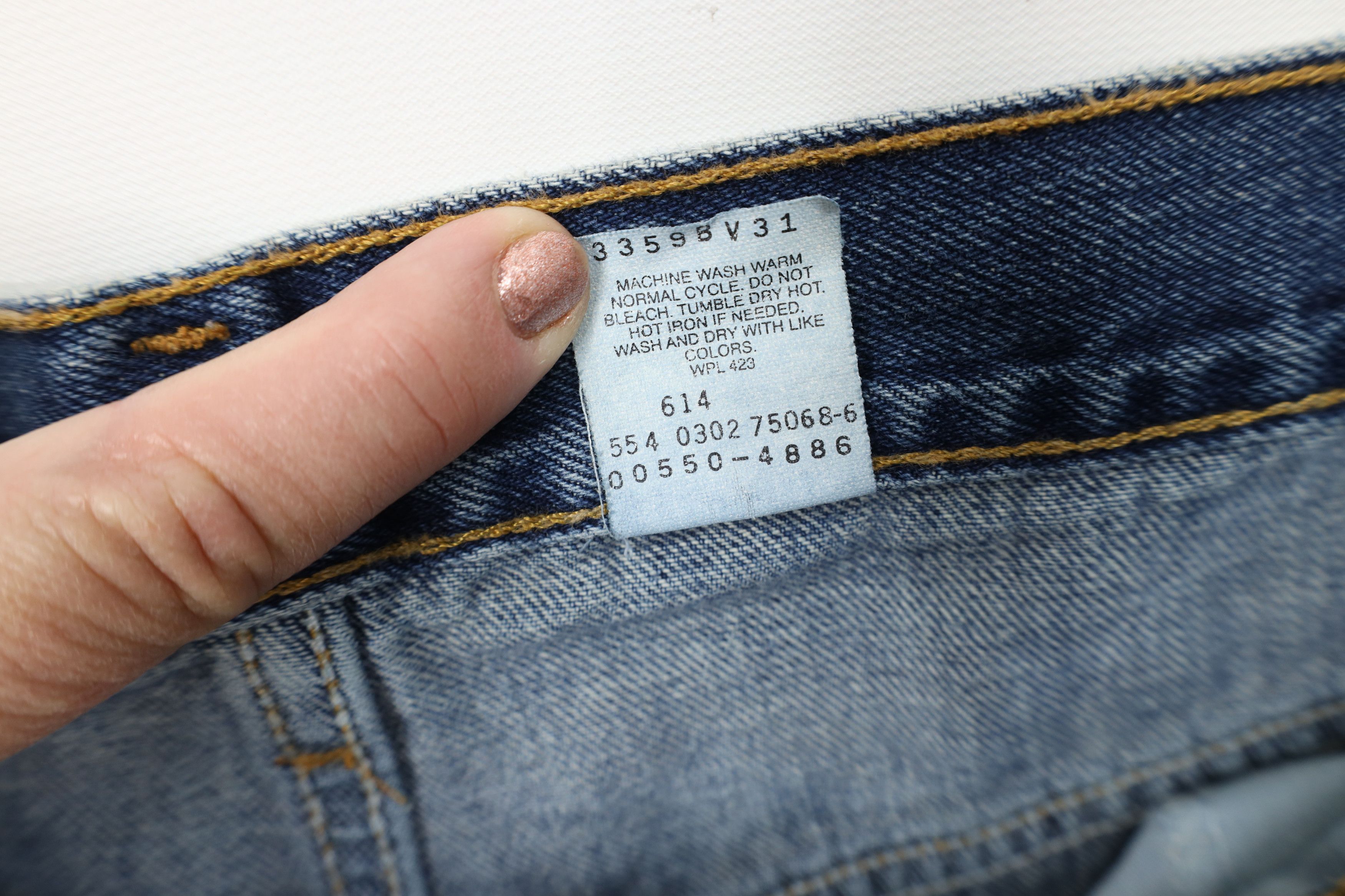 Levi's Vintage Y2K 2002 Levis 550 Relaxed Fit Denim Jeans Blue USA Size US 40 / EU 56 - 8 Thumbnail