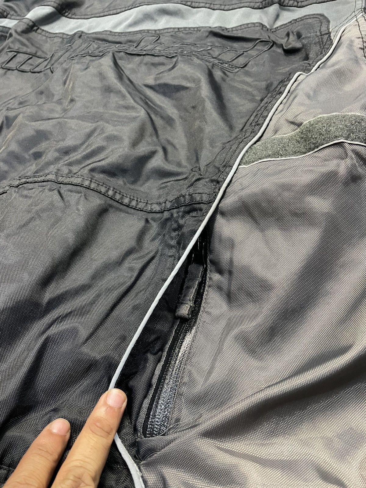 Japanese Brand Motorhead Racing Sport and Touring Right Outfitters Riders Size US L / EU 52-54 / 3 - 7 Thumbnail