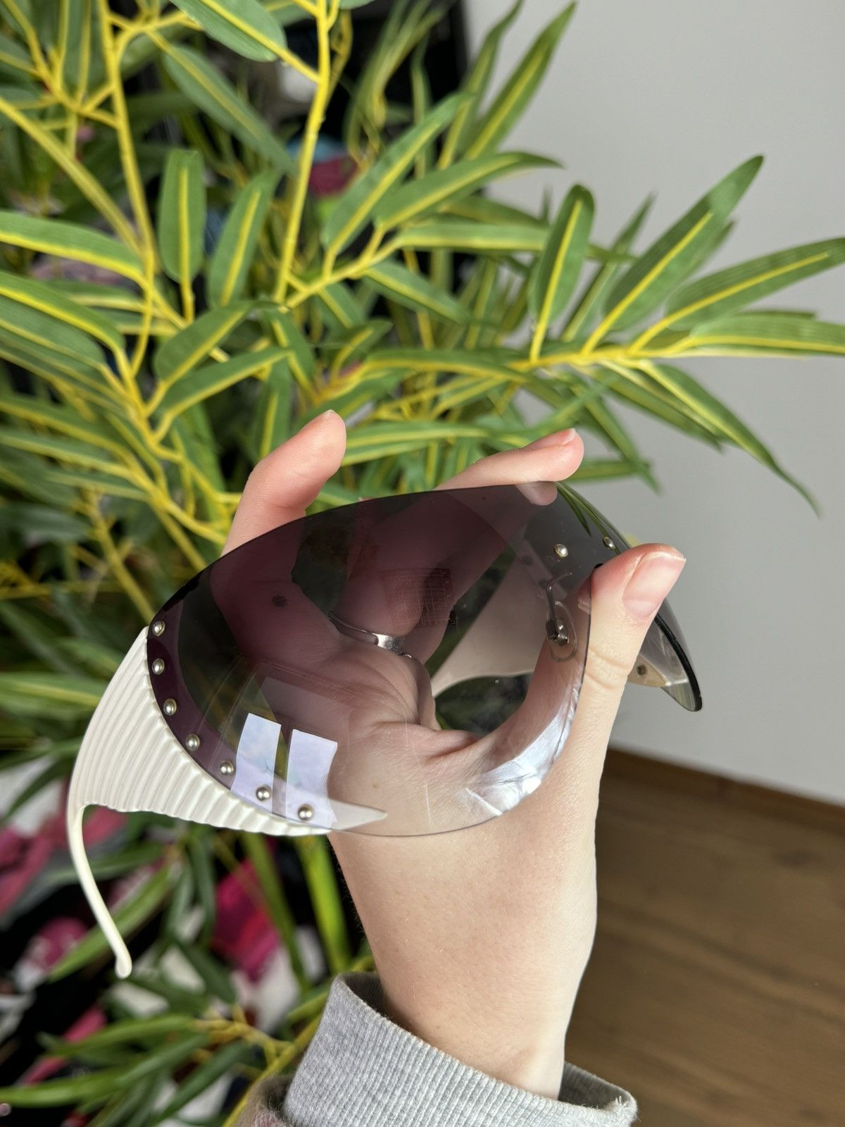 Vintage VINTAGE OPIUM 2000s BALENCIAGA STYLE SUNGLASSES Size ONE SIZE - 5 Thumbnail