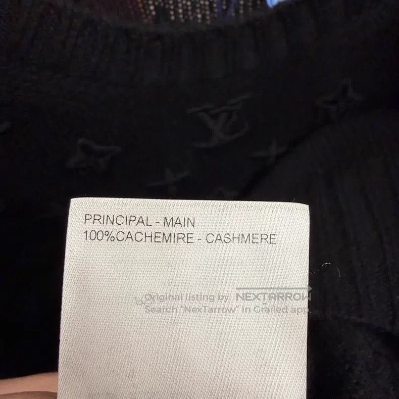 Louis Vuitton Louis Vuitton 25 Black Embossed Cashmere Sweater Size US L / EU 52-54 / 3 - 5 Thumbnail