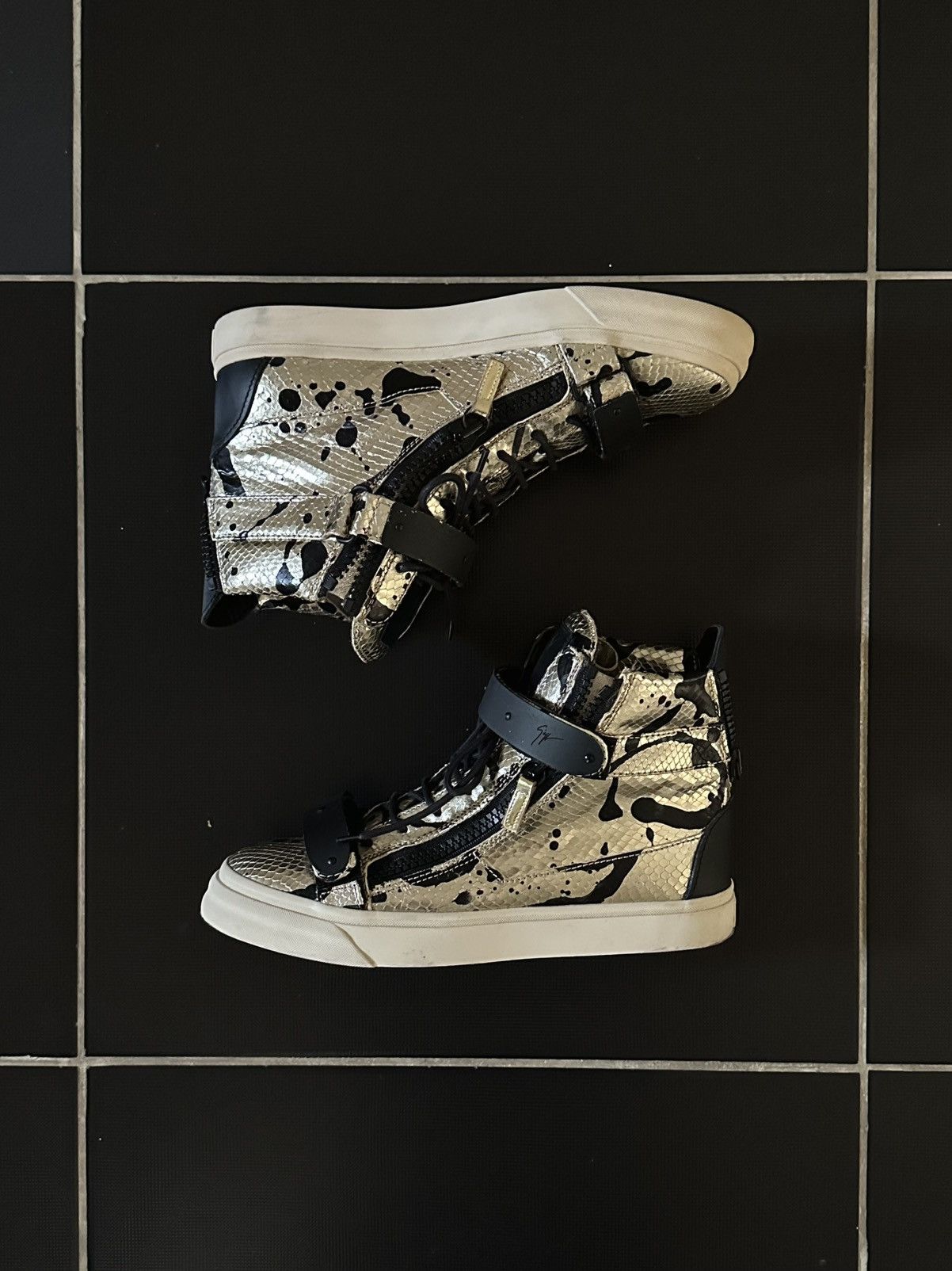 Giuseppe Zanotti Python leather black gold high top sneakers Size US 8 / EU 41 - 1 Thumbnail