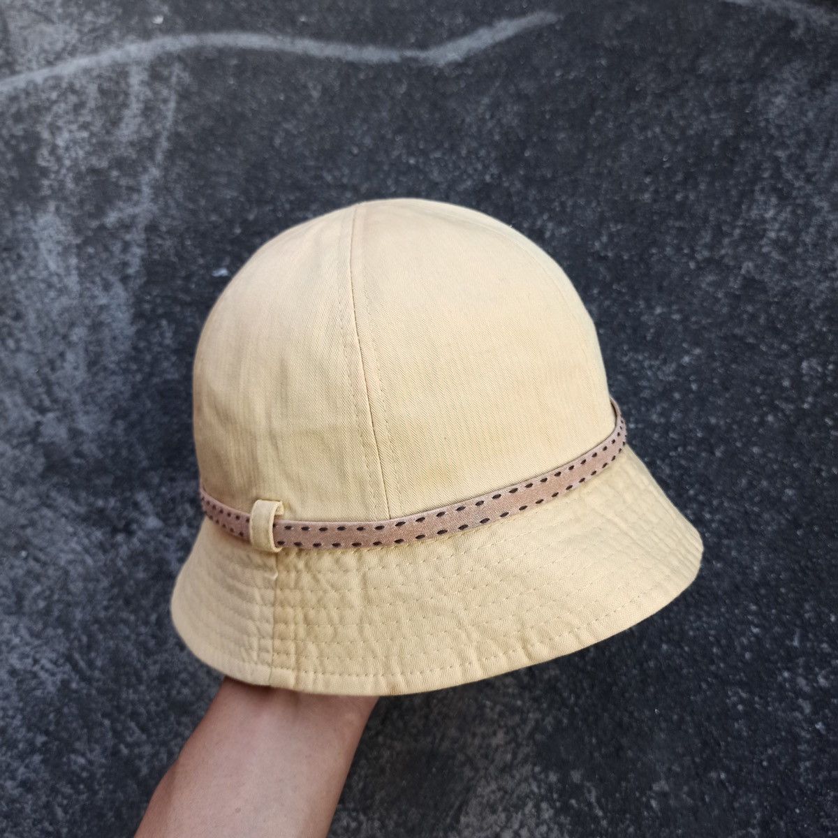Designer Cute ARNALDO BASSINI tulip hat with rope Size ONE SIZE - 6 Thumbnail