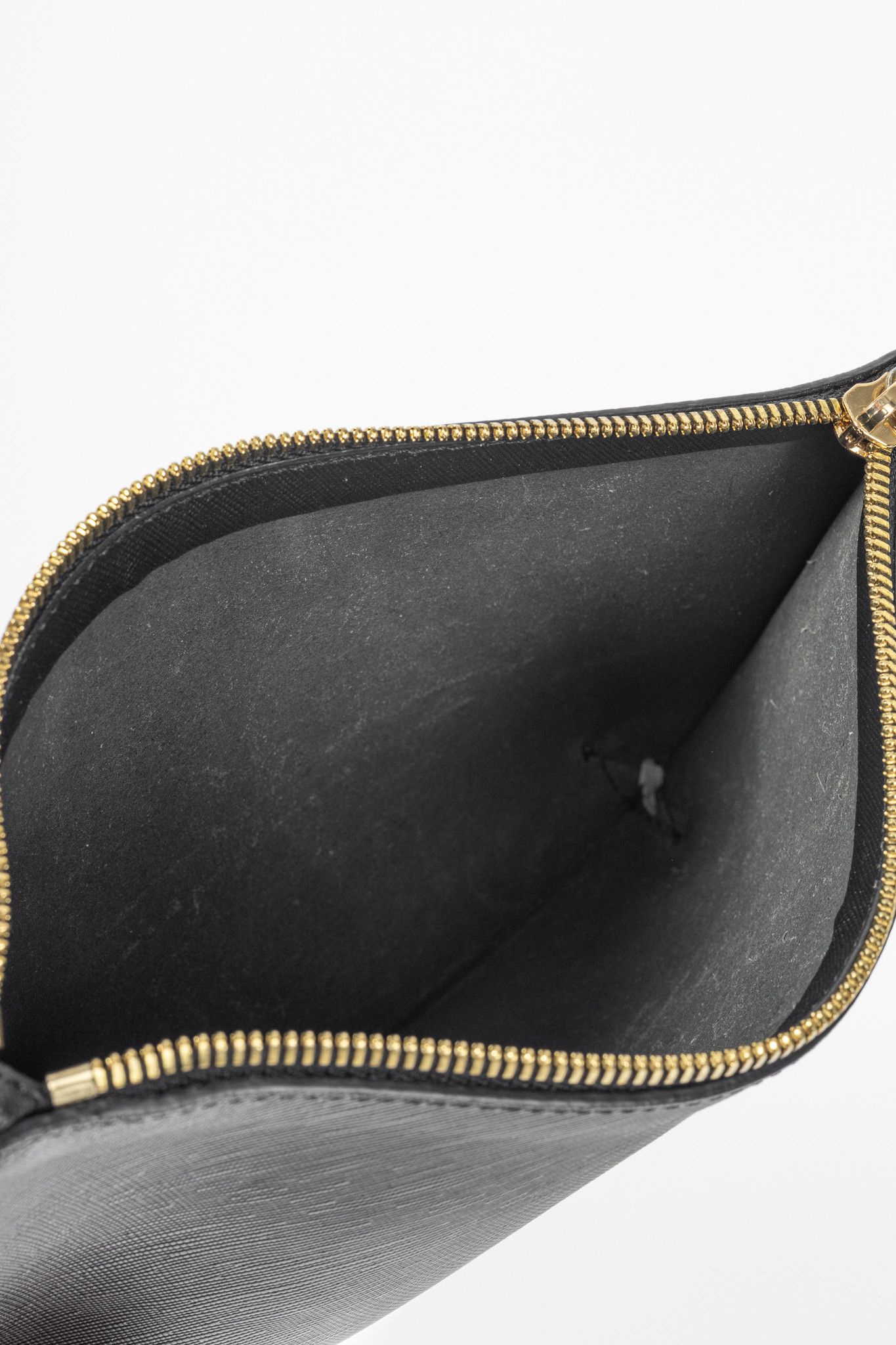 A.P.C. A.P.C. Sarah Black Saffiano Leather Clutch Size ONE SIZE - 8 Thumbnail