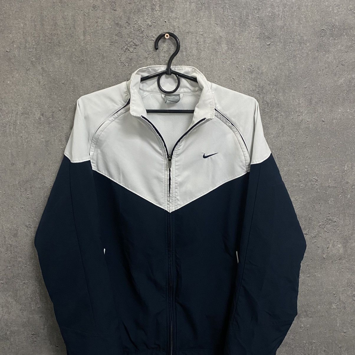 Nike Vintage Y2K Nike Track Jacket Nylon Top Striped Swoosh Size US M / EU 48-50 / 2 - 4 Thumbnail