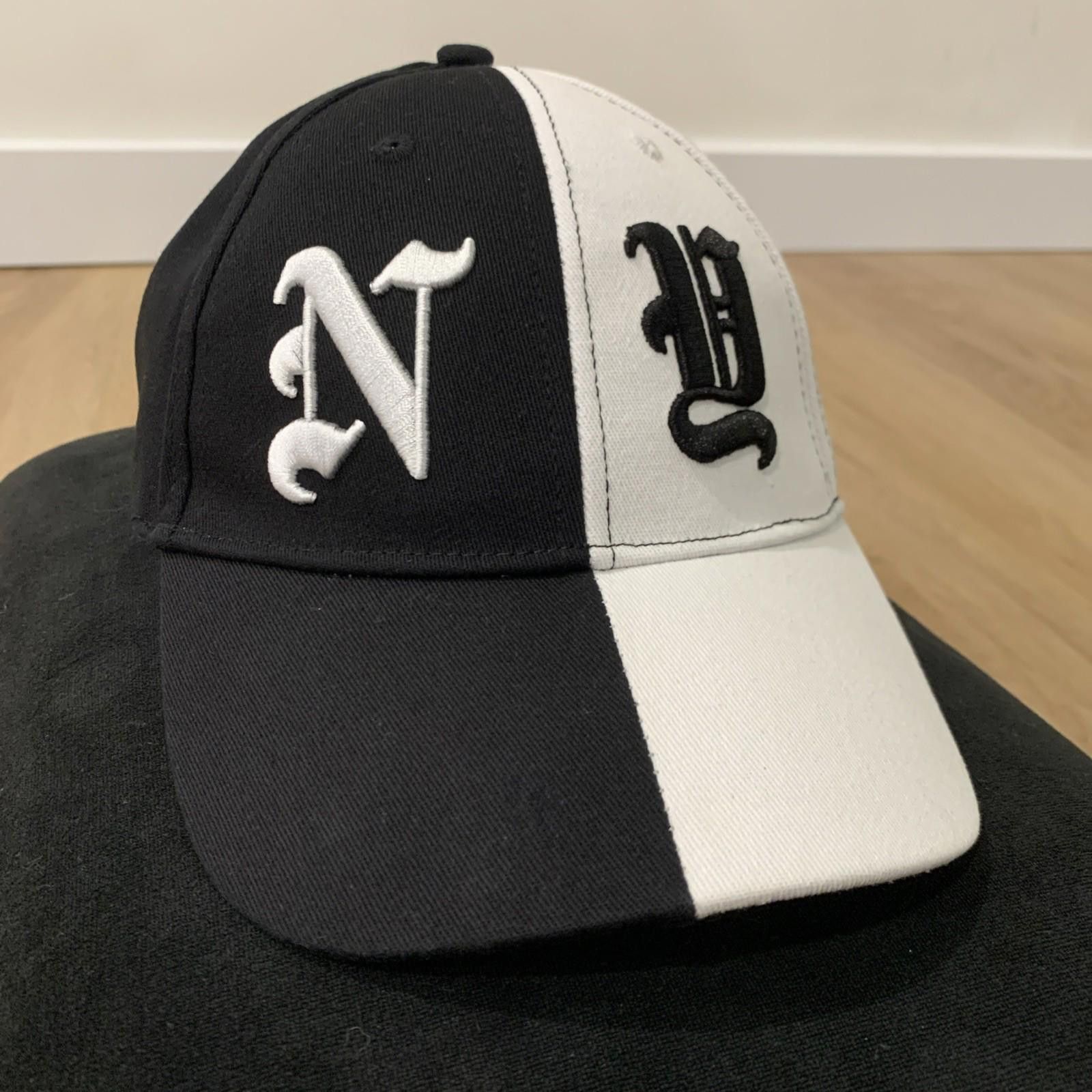 Urban Outfitters URBN IDNTY Snapback Hat Black White Gothic Streetwear Cap Size ONE SIZE - 1 Thumbnail