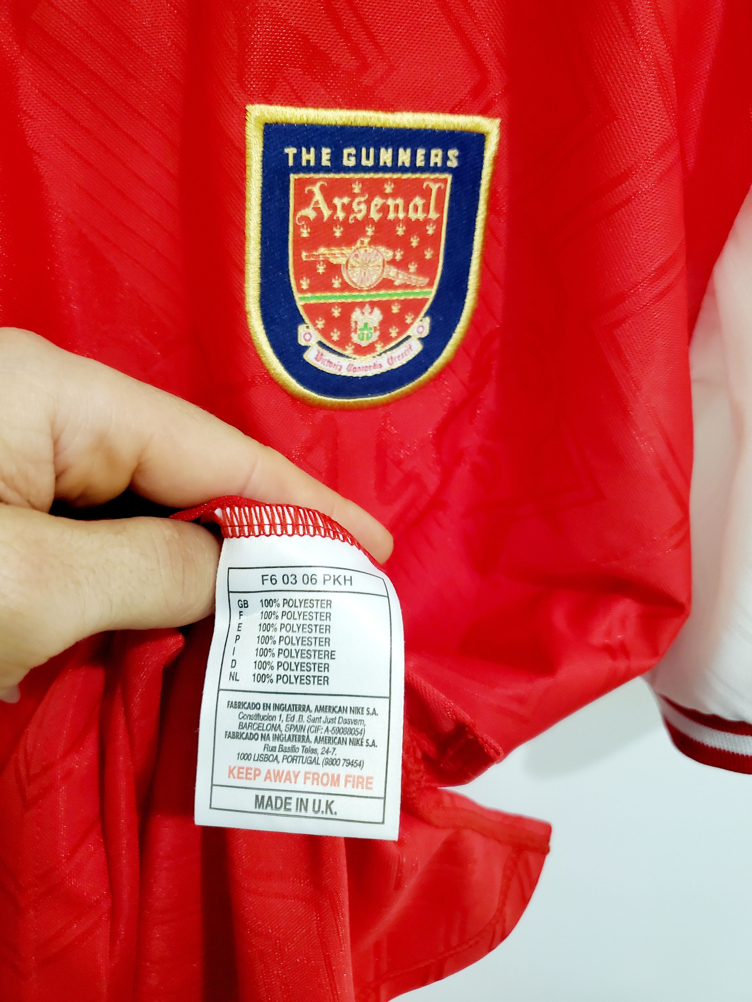 Nike × Vintage 1996-98 Arsenal FC GUNNERS London Home jersey new conditionL Size US L / EU 52-54 / 3 - 8 Thumbnail