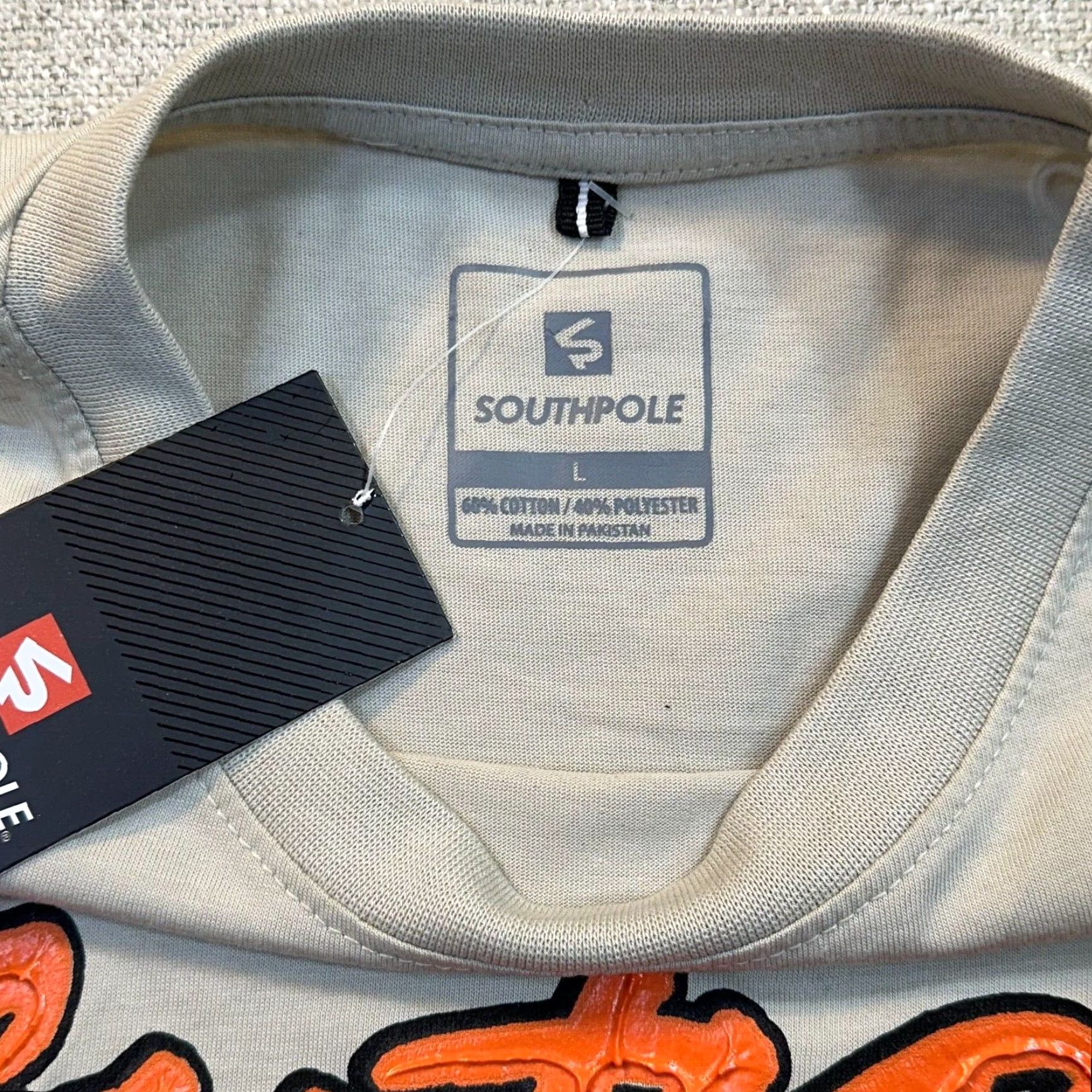 Southpole VINTAGE NWT Southpole Graphic Tee Mens Large Graffiti Dogs Streetwear Hip Hop Grunge Y2K Size US L / EU 52-54 / 3 - 6 Thumbnail