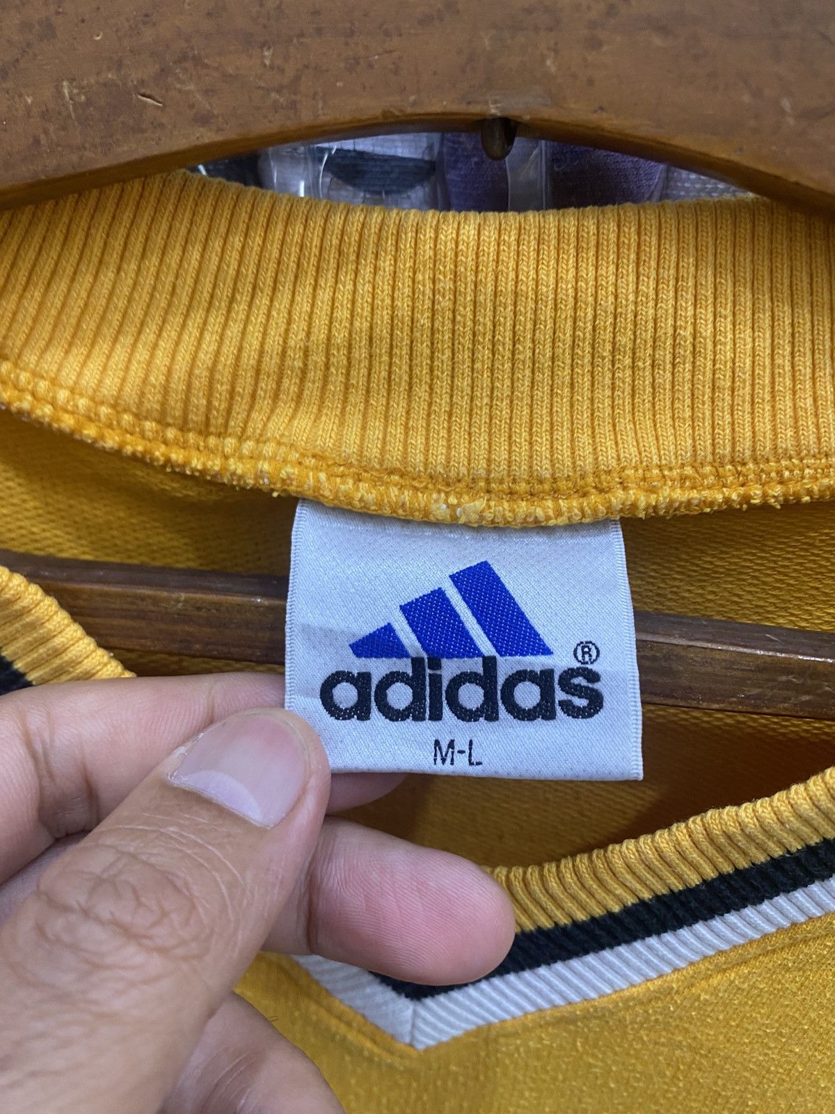Adidas VINTAGE ADIDAS TEES Size US L / EU 52-54 / 3 - 12 Thumbnail