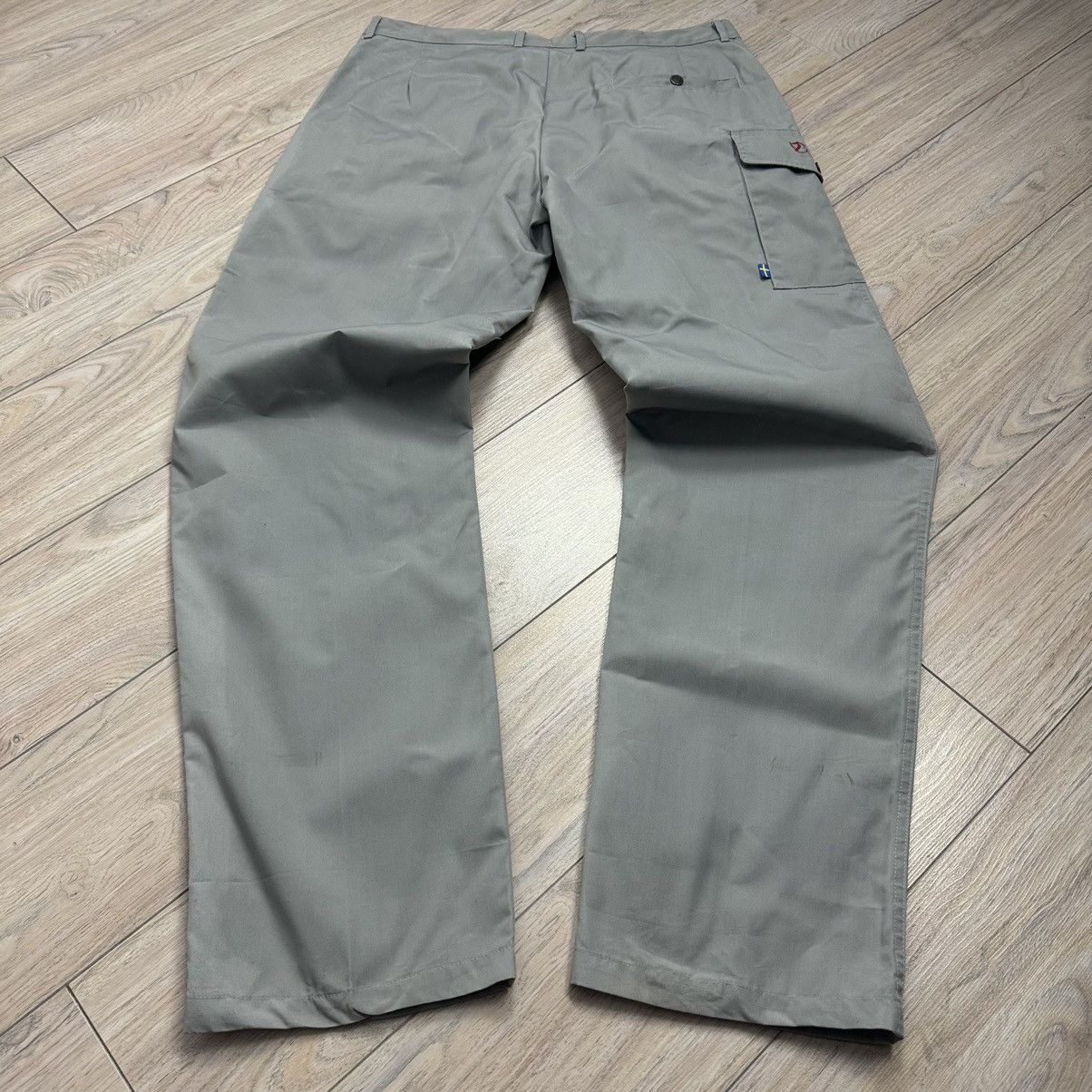 Fjallraven Vintage Fjallraven Y2K Nylon Polyester Grey Light Pants Size US 35 - 10 Thumbnail