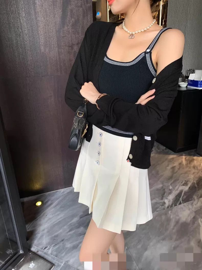 Chanel Chanel Black suspender vest Size XS / US 0-2 / IT 36-38 - 7 Thumbnail