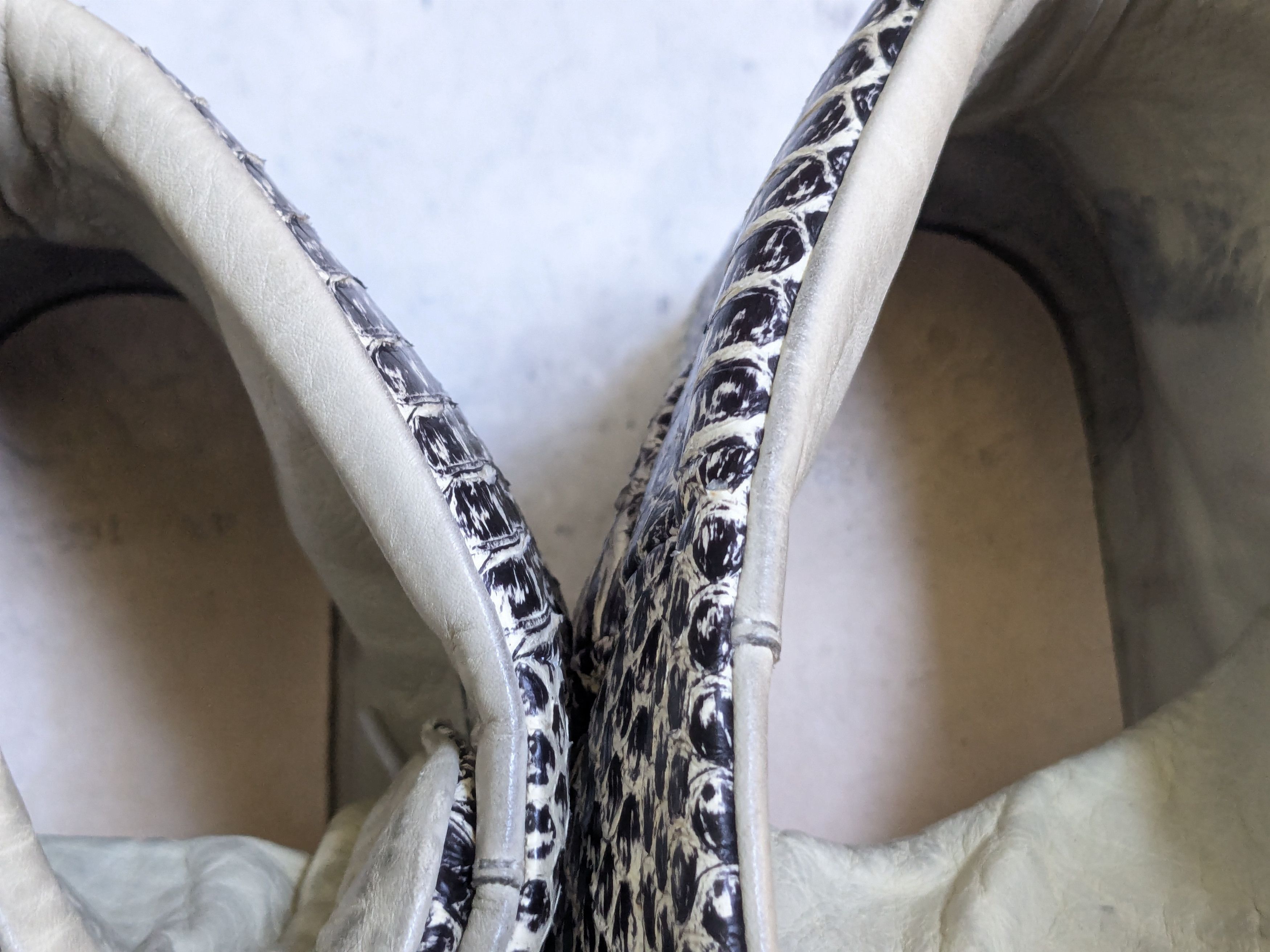 Maison Margiela Maison Margiela Future White Snakeprint 10 43 High Tops Size US 10 / EU 43 - 11 Thumbnail