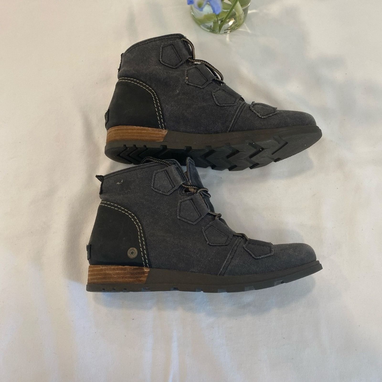 SOREL Sorel Women's Canvas Leather Lace-Up Low Ankle Boot - 7 Size US 7 / IT 37 - 2 Thumbnail