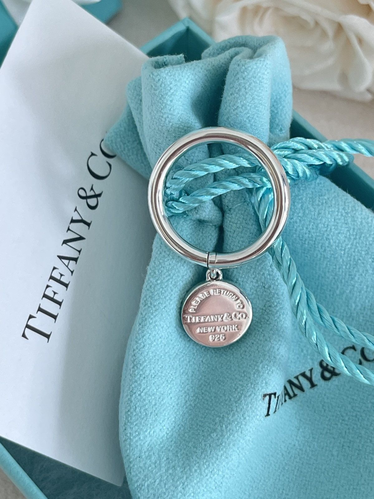 Tiffany & Co. Return To Tiffany Round Charm Ring Silver 5.75 NEW $650 Size ONE SIZE - 4 Thumbnail