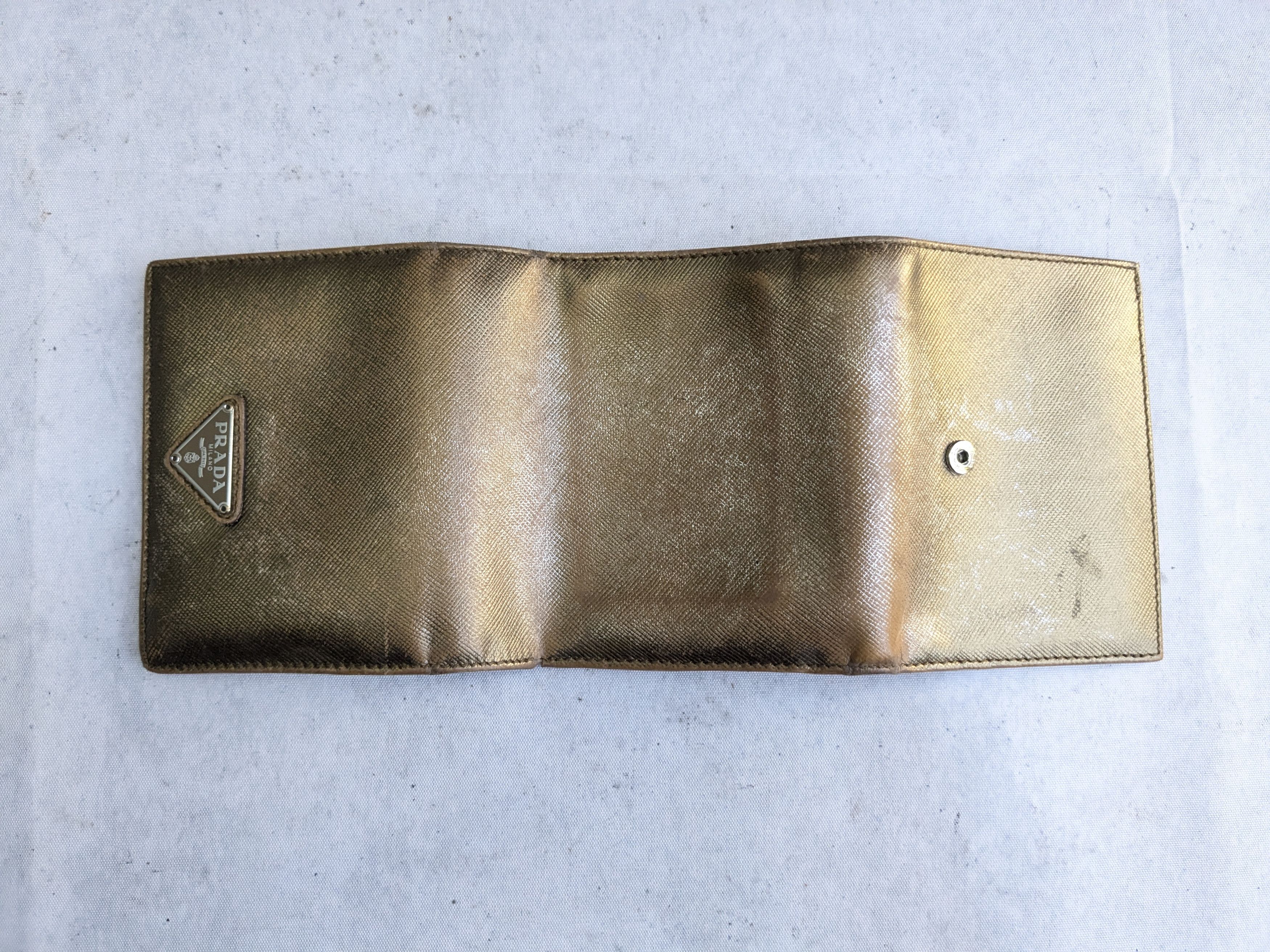 Prada Prada Wallet Gold Leather Trifold Cardholder Y2K Size ONE SIZE - 8 Thumbnail