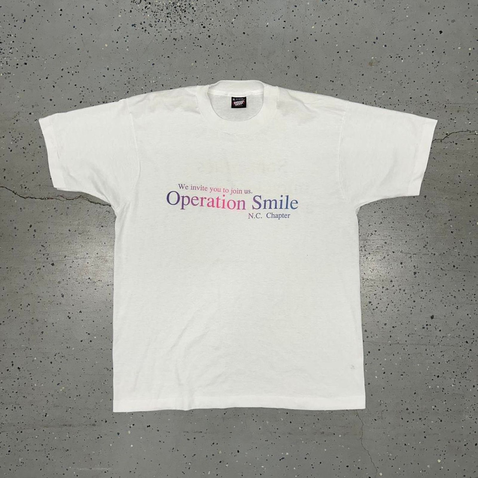 Other VTG Operation Smile white tee Size XL / US 12-14 / IT 48-50 - 1 Thumbnail