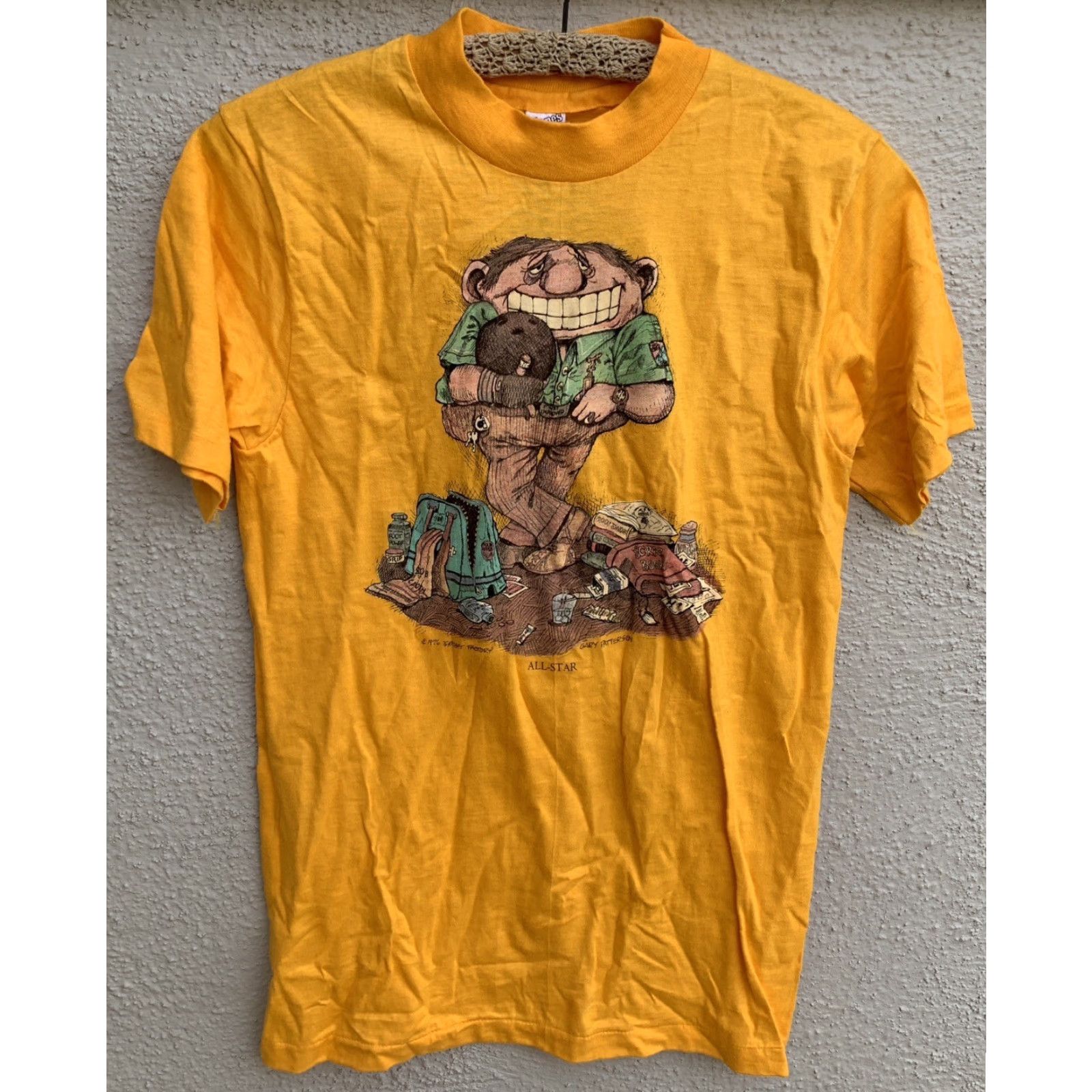 Hanes VINTAGE Hanes T-Shirt 70s 1970s Gary Patterson All Star Bowling Theme Short Sleeve Yellow Mens S Size US S / EU 44-46 / 1 - 3 Thumbnail