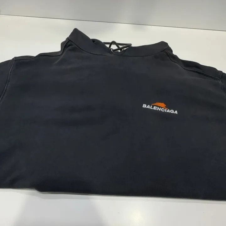 Balenciaga Balenciaga Balenciaga SS23 Logo Embroidered Hoodie for All Size US S / EU 44-46 / 1 - 7 Thumbnail