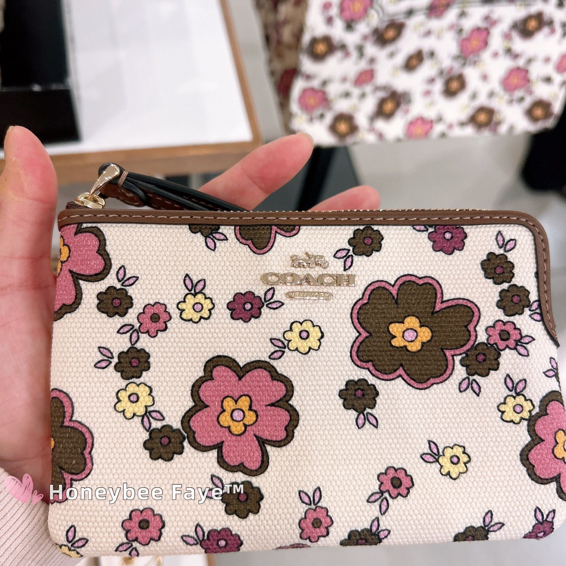 Coach Corner Zip Wristlet With Floral Print CEF85 Size ONE SIZE - 1 Thumbnail