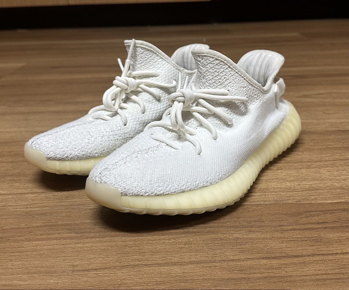 Adidas Yeezy Boost 350 V2 Low Cream White / Triple White Size US 10 / EU 43 - 1 Thumbnail