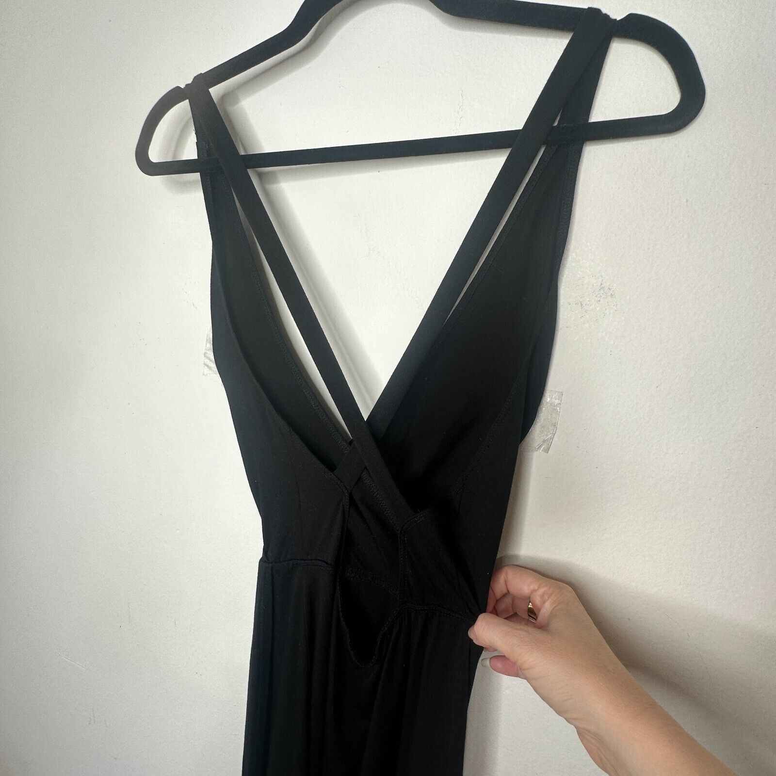 Reformation Reformation Black Vienna Maxi DeepV Criss Cross Back Slit XS Size XS / US 0-2 / IT 36-38 - 5 Thumbnail