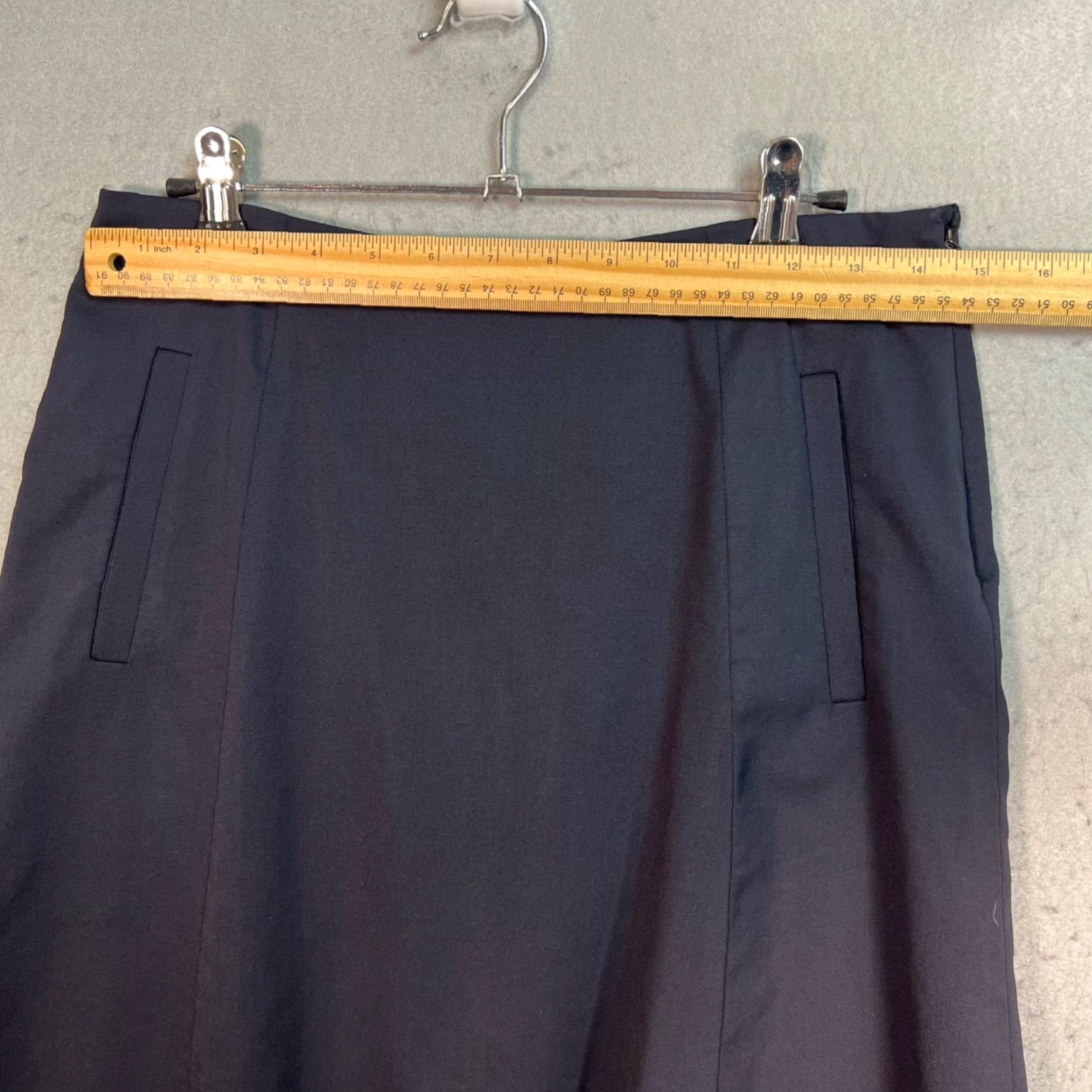 Theory THEORY A-LINE SKIRT Adult Women Size 6 Black Virgin Wool Blend with Pockets Business Knee Length Wool Elastane Ven 0? (Oops) Size 28" / US 6 / IT 42 - 5 Thumbnail