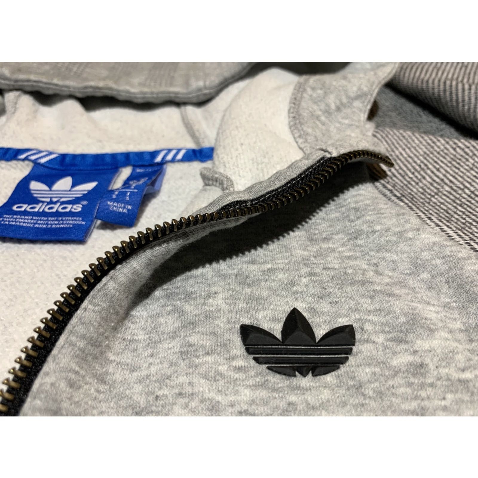 Adidas adidas Team Gray 1/4 Zip Trefoil Hoodie Mens S, Long Sleeve, Breathable, Regular Fit Size US S / EU 44-46 / 1 - 3 Thumbnail
