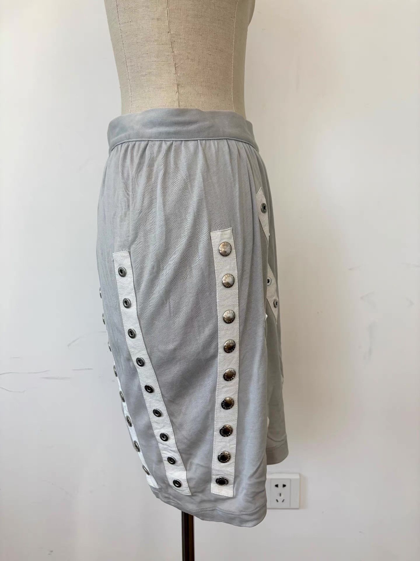Dolce & Gabbana Dolce & Gabbana SS03 Snap Button Midi Skirt。 Ｑ21 Size 38" / US 16 / IT 52 - 4 Thumbnail