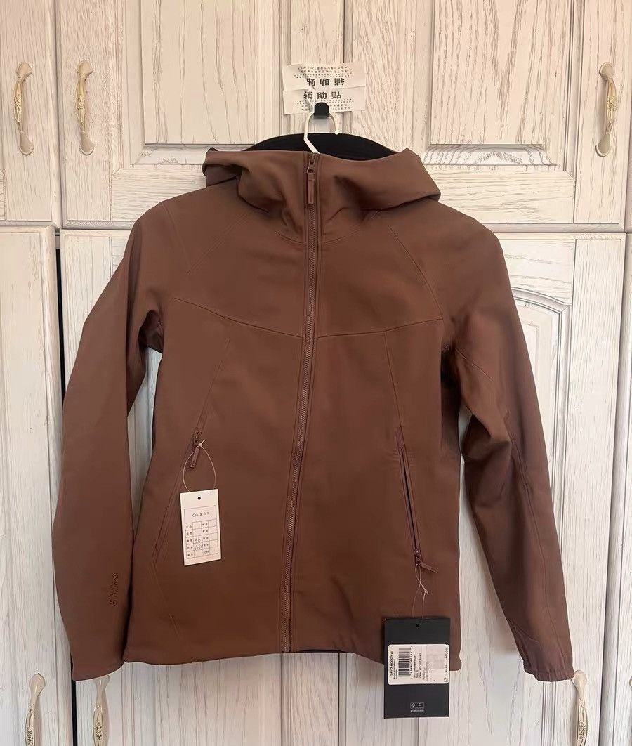 Arc'teryx Arc'teryx Windproof Hooded Velour Brown Size S / US 4 / IT 40 - 1 Thumbnail