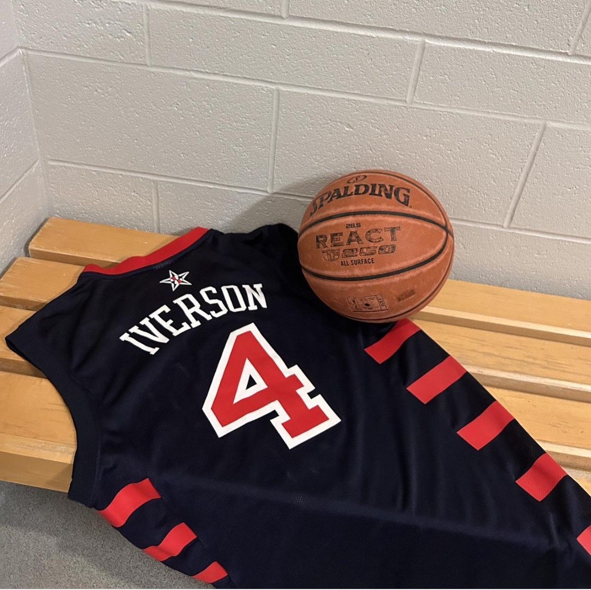 NBA 2004 Allen Iverson Team USA Number 4 Reebok Olympics Jersey Size US L / EU 52-54 / 3 - 1 Thumbnail