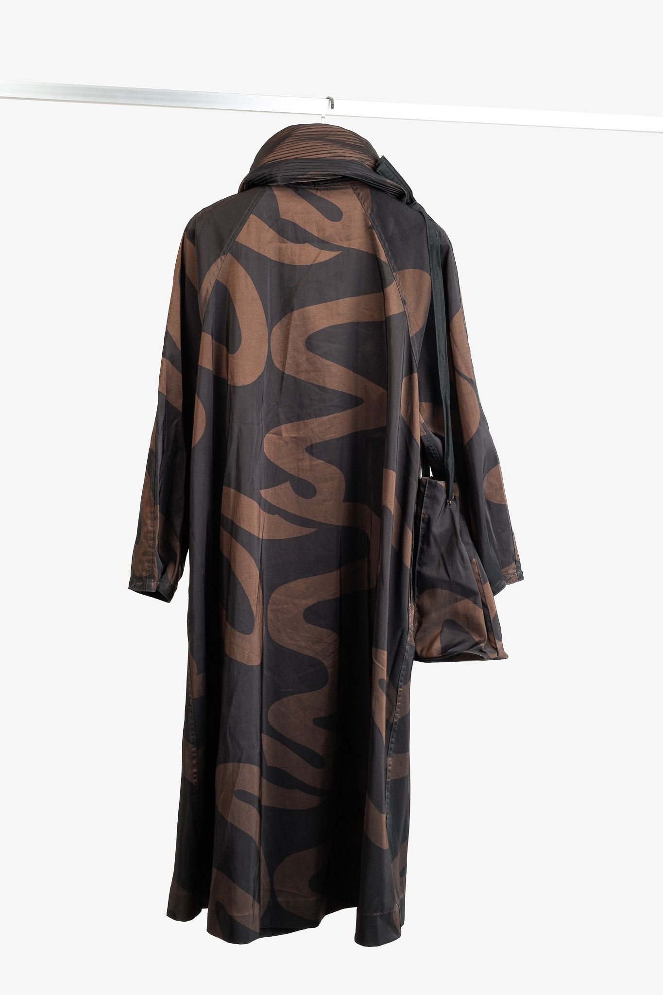 Other Mycra Pac Donatella Wavy-Print Reversible Long Raincoat Size XL / US 12-14 / IT 48-50 - 3 Thumbnail